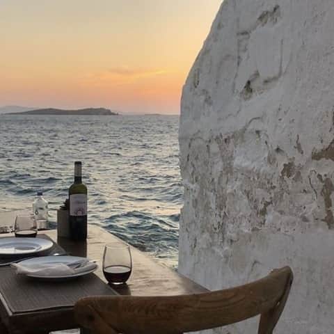 ヤング・ファビュラス&ブロークのインスタグラム：「Dreamy escapes ✨#yfbtravels」