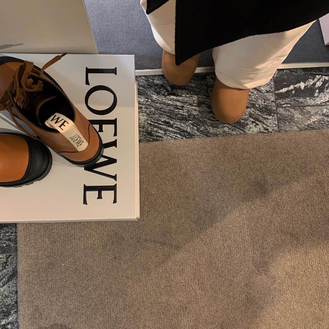 水野里砂のインスタグラム：「@loewe 🍂」