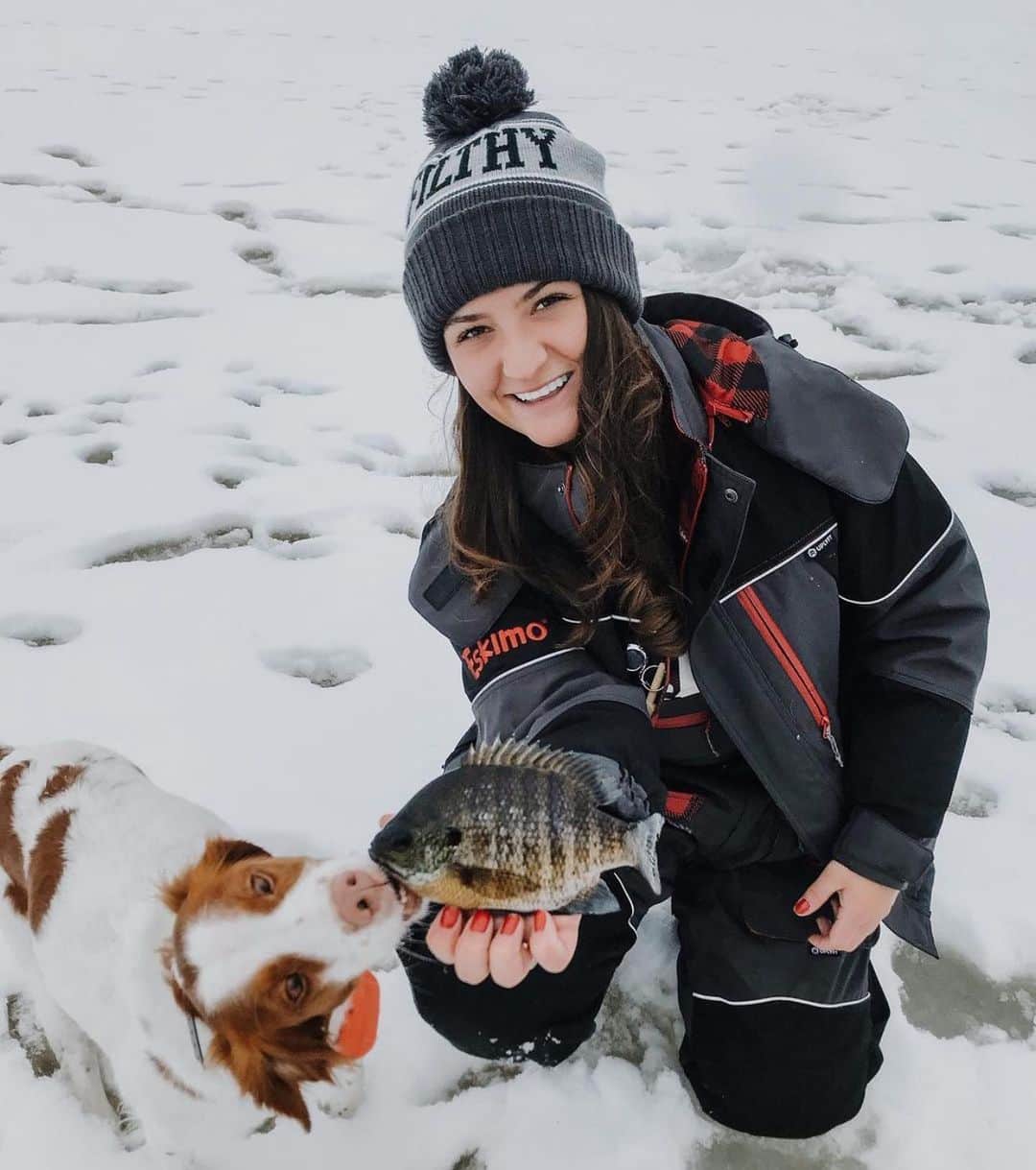 Filthy Anglers™さんのインスタグラム写真 - (Filthy Anglers™Instagram)「Product Feature Wednesday: The “Filthy Toboggan Beanie” - Yup winter is on its way and like our good friend Maggie @maggiejo_outdoors always says “you have to prepared for the elements.” (she didn’t say that it just sounded good.) Honestly though, who wants to cut a day on the ice short cause their cold? Not I said the Maggie Jo and nor should you! This is the perfect gift for that special someone this Winter season, or even better yourself! Grab yours one online at www.filthyanglers.com ($21.98) grab them while the last! #winter #fishing #bassfishing #anglerapproved #maggiejo #hunting #icefishing #sunfish #christmas #hat #largemouthbass #anglerapproved #catchandrelease」12月3日 10時14分 - filthyanglers