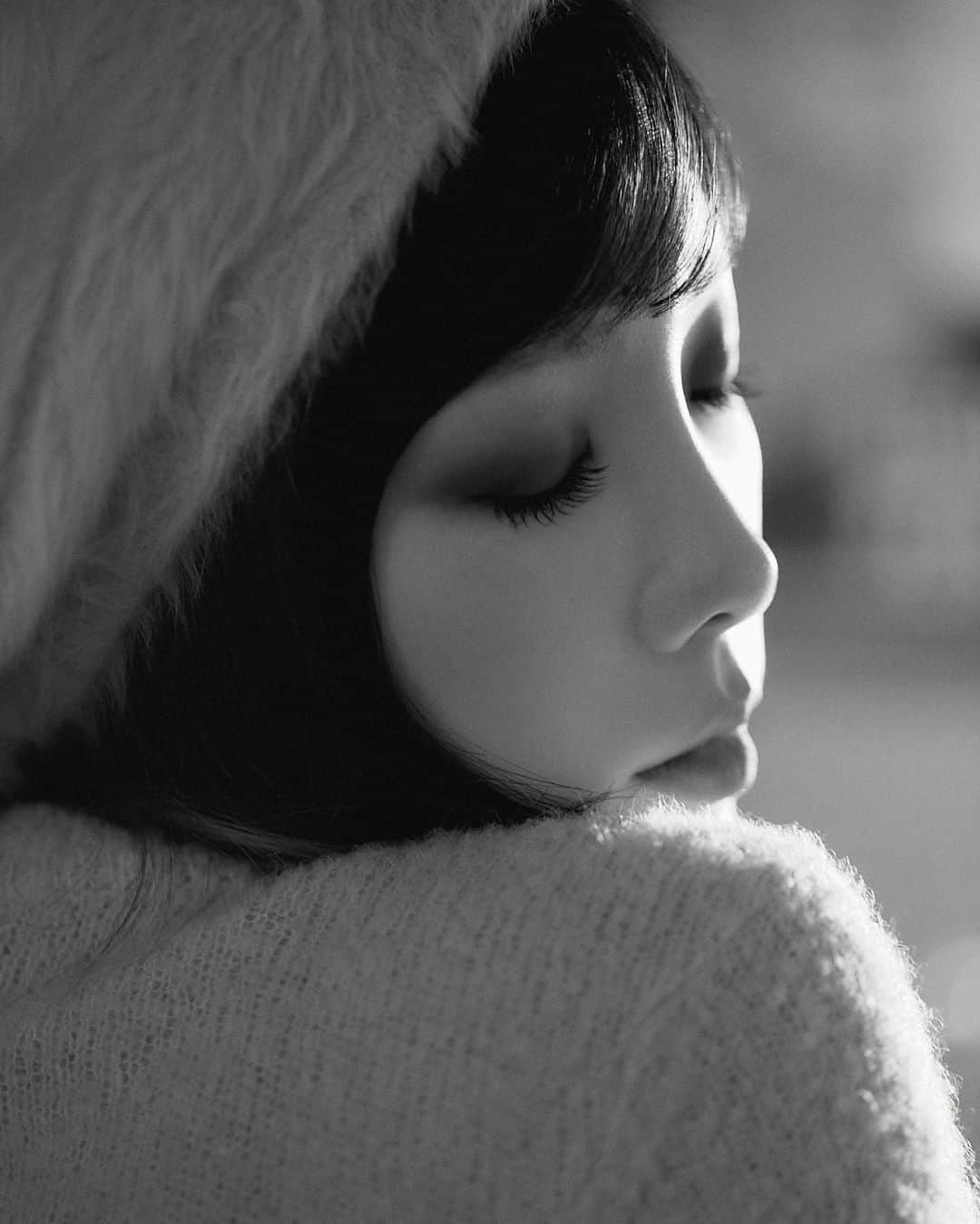 TAEYEONさんのインスタグラム写真 - (TAEYEONInstagram)「@taeyeon_ss TAEYEON 태연 The 4th mini Album [What Do I Call You] ❄️🧊  🎧 2020.12.15. 6PM KST  [INFO] Taeyeon to release her 4th mini album “What Do I Call You” on December 15 at 6PM KST 💜  #What_Do_I_Call_You  #Taeyeon #태연 #tysone #zero #제로  #taetae #taengoo #taengu #탱구TV  #GG4EVA #GirlsGeneration #snsd #gg #sone #soshi #ohgg #소녀시대 #GG4EVA」12月3日 10時37分 - taeyeondaisy