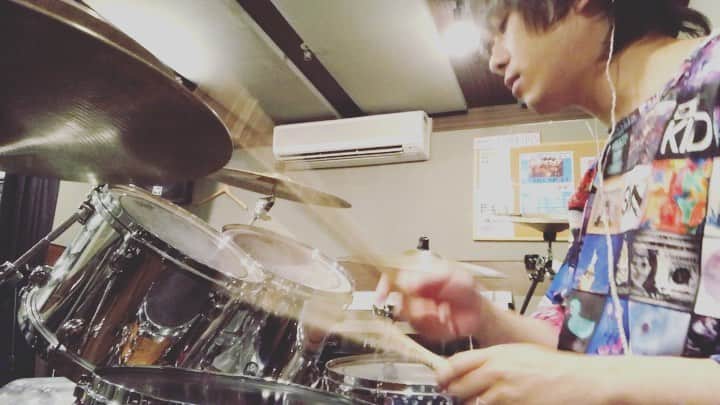 のインスタグラム：「#drums #drummer #drumsolo #drumlife #ピエール中野  #凛として時雨 #milkboy」