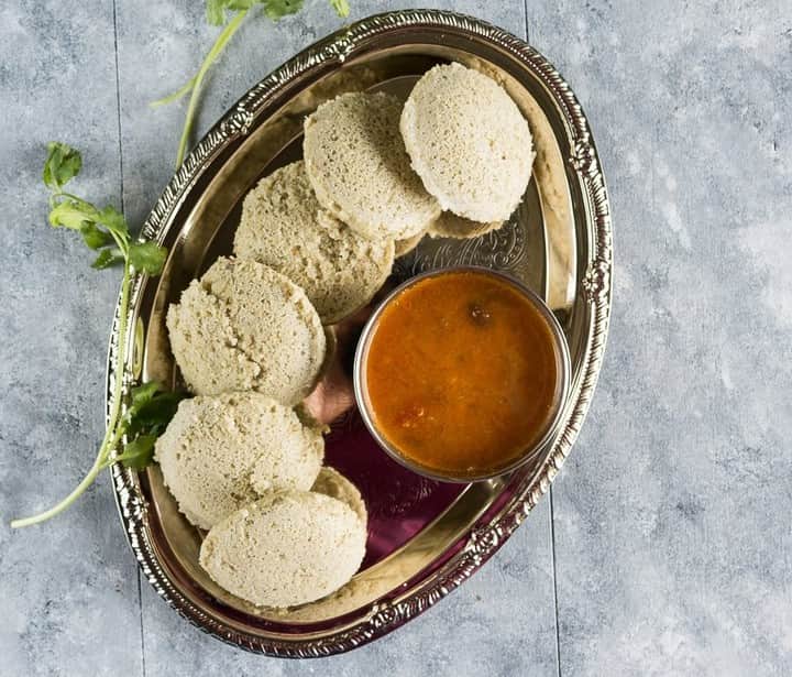 Archana's Kitchenさんのインスタグラム写真 - (Archana's KitchenInstagram)「Idli with sambar is not just a gastronomical delight but it is the most nutritious and healthiest breakfast. Such a healthy breakfast meal followed by a filter Coffee is true bliss. How about providing an innovative twist to Idli? Okra Idli is such an innovative version prepared using tender okras. Get the recipe from the smart.bio link in my profile @archanaskitchen . . . . . #recipes #easyrecipes #breakfast #Indianbreakfast #archanaskitchen #healthylifestyle #eating #highprotein #breakfastclub #cheesetoast #cheesechilli #Cheesechillitoast #homemadefood #eatfit #cooking #food #healthyrecipes #foodphotography #recipeoftheday #comfortfood #deliciousfood #delicious #instayum #food」12月3日 11時30分 - archanaskitchen