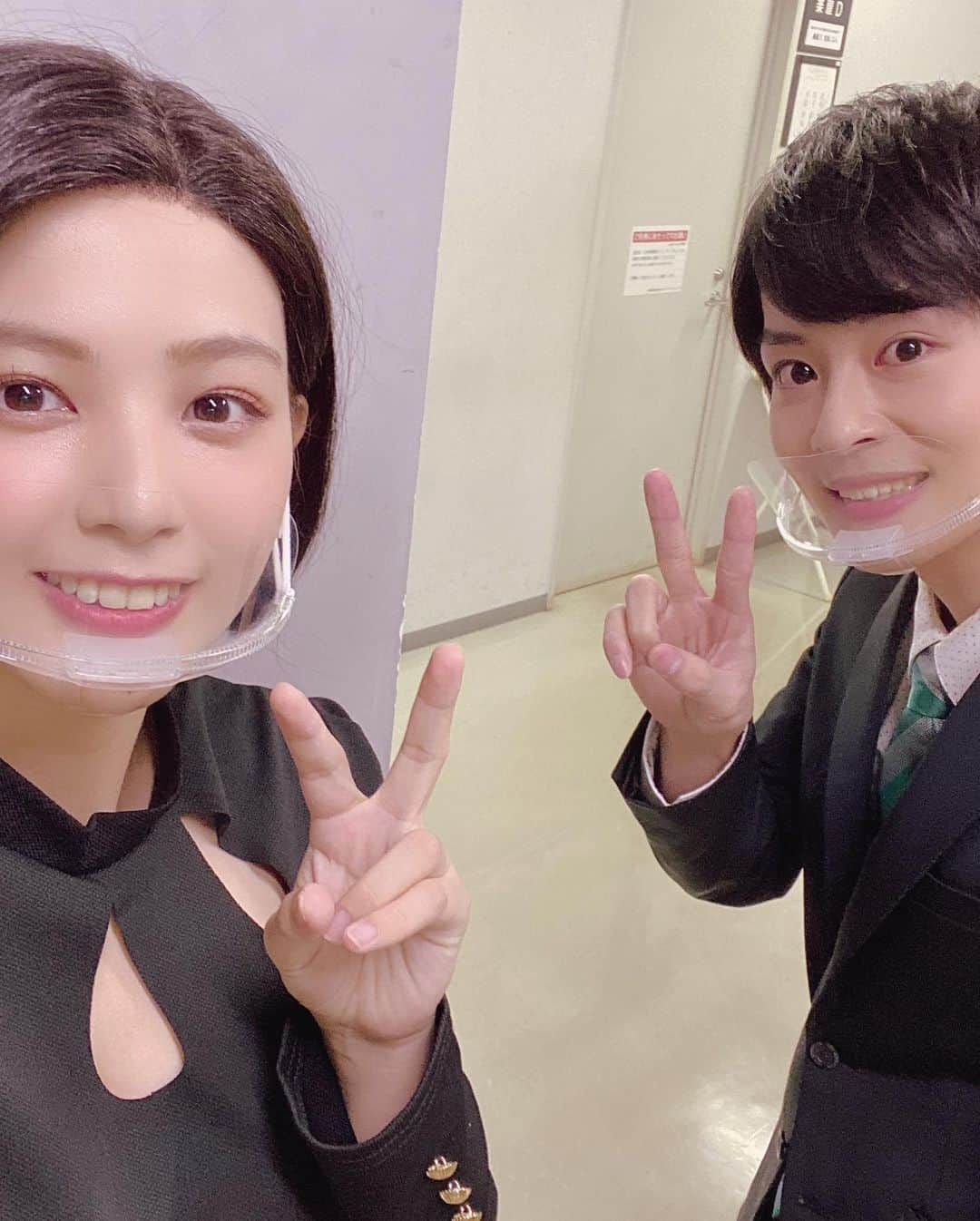 立野沙紀さんのインスタグラム写真 - (立野沙紀Instagram)「舞台『左ききのエレン〜横浜のバスキア篇〜』  遅くなりましたが、岸あかり役として出演させていただきました✨ ご来場頂きました皆様、ありがとうございました！ こんな大変な状況でも来てくれるお客さんが居て、来てくれるだけでも嬉しいのにお手紙やプレゼントまで準備してくれて本当に感謝です！  あかりちゃんはとても天真爛漫で、欲しいものは全部手に入れるならどんな手段でも手に入れるような子でどうしたらあかりちゃんを演じられるのか沢山考えて、色気ゼロな私は演出のIZAMさんに色気を伝授させて頂きながら試行錯誤して挑みました。  続編も決まっているので是非また観に来てください！ お待ちしております✨ #左ききのエレン #エレンステージ #岸あかり #立野沙紀 #劇団４ドル５０セント #instagood #instagram #instalike #instapic #instadaily #instaphoto」12月3日 12時01分 - saki_tateno