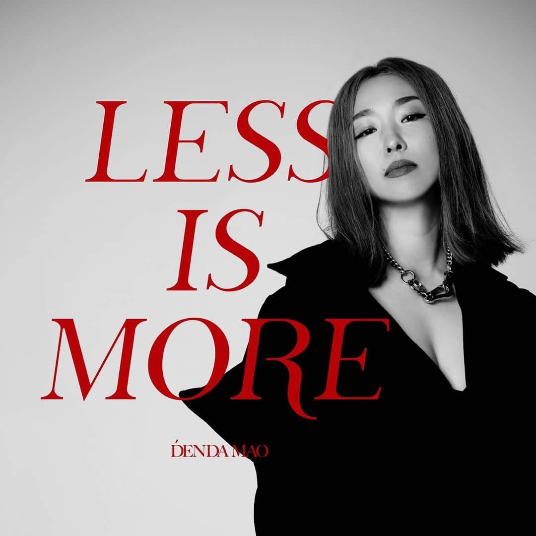 傳田真央さんのインスタグラム写真 - (傳田真央Instagram)「新曲「Less is More」がイタリアのiTunes Store R&B／SOULトップソングにランクイン🇮🇹「Plastic Eden」は香港で2位だったみたいです🇭🇰  何が起こったのかわからないけどこうして全世界に自由にデジタル配信できる時代と環境に感謝です！日本のみんなも2020再始動3部作「Plastic Eden」「Lonely論理」そして「Less is More」たくさん聴いてね 🎧✨🌎❤️ ﻿ The new song "Less is More" is ranked in the Italian iTunes Store as "R & B / SOUL Top Song".﻿ "Plastic Eden" was also ranked second in Hong Kong at the time of it's release.﻿ I don't know what's going on, but I am grateful to exist at a time where you can digitally distribute your songs to the whole world! ﻿  Link in Bio 🎧🔥」12月3日 12時04分 - denda_mao