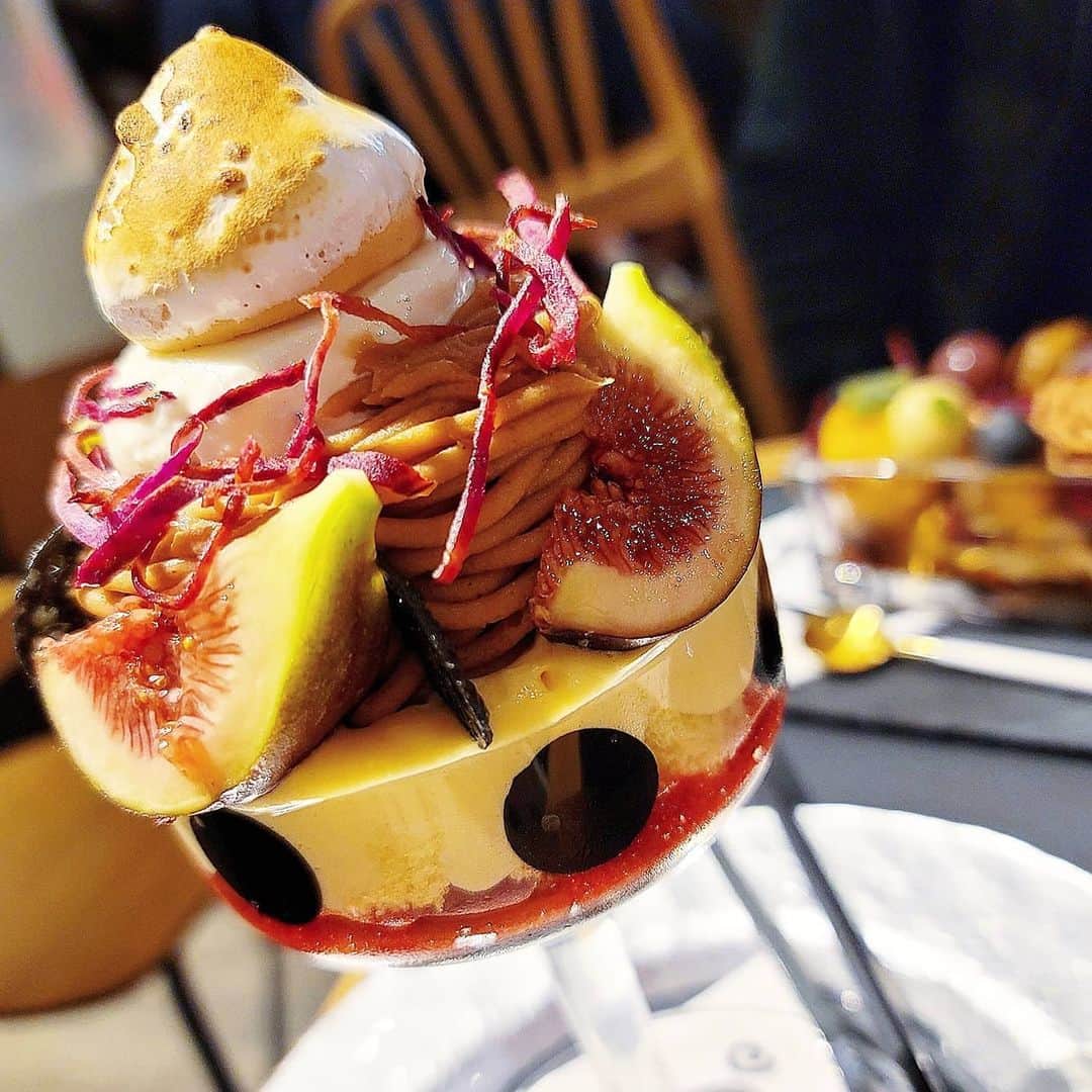 石関友梨のグルメインスタ