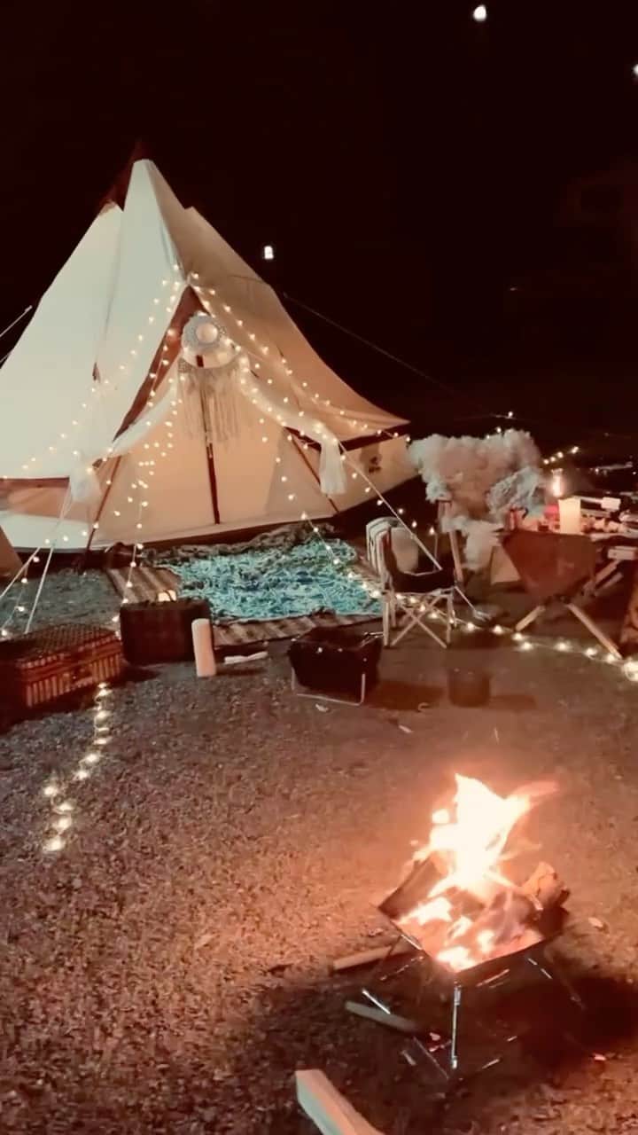 チアコマのインスタグラム：「コスプレイヤー達が本気を出したキャンプ 🏕﻿ @chiakoma_cosplay  ﻿ with @mais07150    @micmofmof  ﻿ ﻿ #camp #初心者キャンパー #キャンパー　#徳島県　#グランピング #グランピングキャンプ」