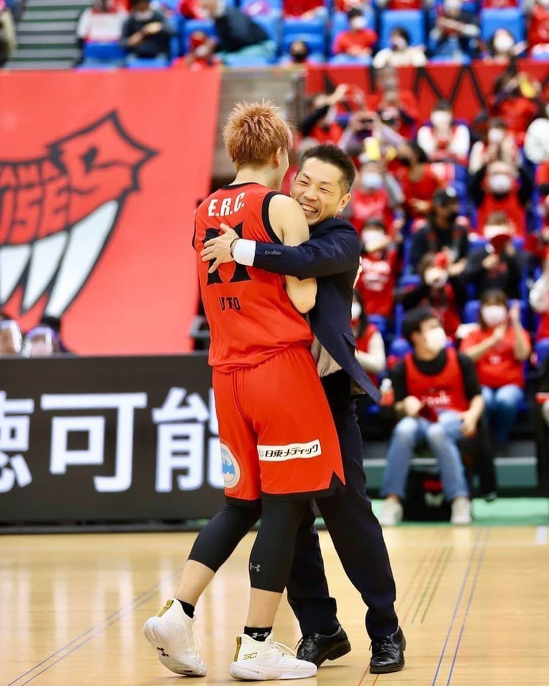 のインスタグラム：「win🔥  #富山グラウジーズ #アルバルク東京」