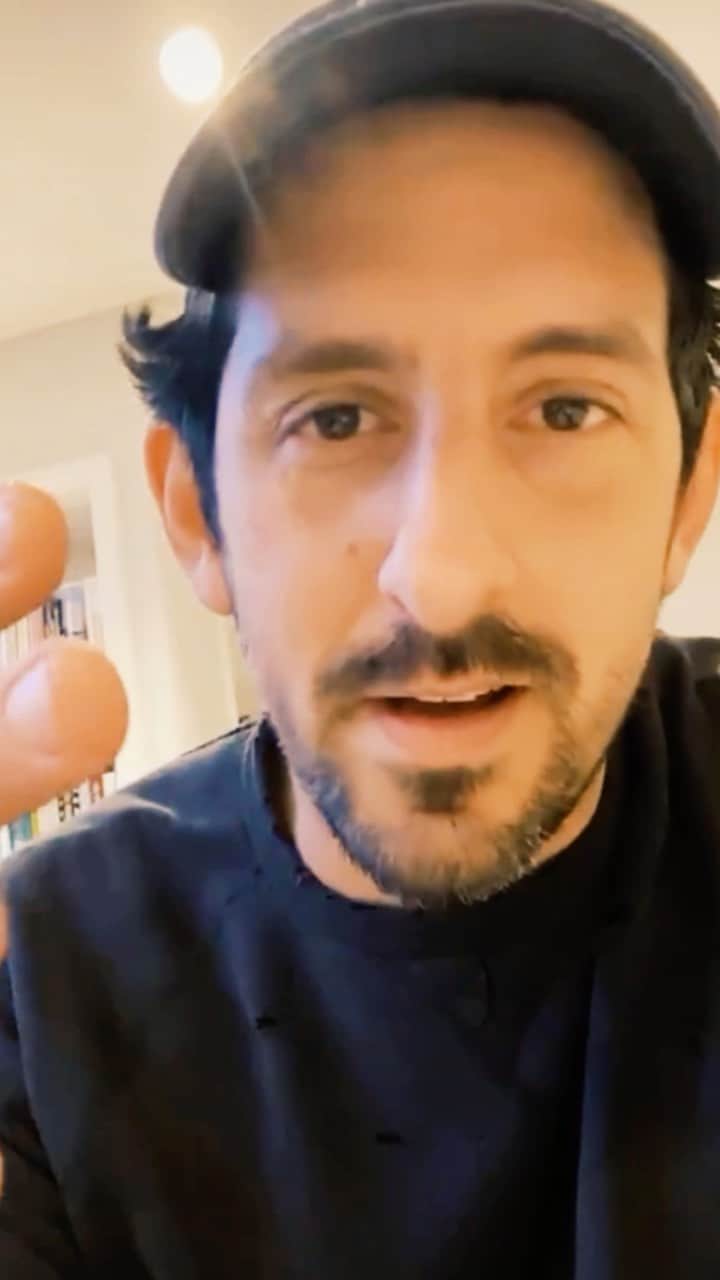 アダム・シャピロのインスタグラム：「For those of you who haven’t been out having a bunch of conversations, here’s what they’re all like」