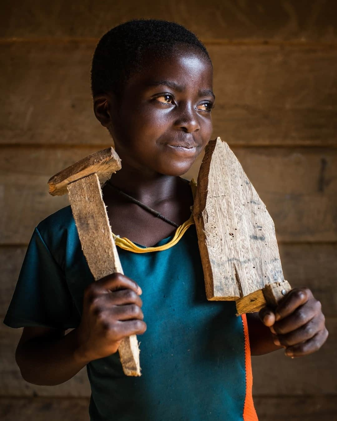 unicefさんのインスタグラム写真 - (unicefInstagram)「"One day I will be a good mason, like my father. He's already started to teach me.” says 11-year-old Diem in DR Congo. “When armed men came to my village, they took away my mother and killed her. We fled with my father. Now I've started going back to school. I would like to be a mason to build brick houses. Our house for now is made of mud, but we will soon start to make it better. A brick house will enable us to sleep well at night. " ⠀ DR Congo is one of the world’s most complex crises, with families facing conflict, the aftermath of two Ebola outbreaks and now COVID-19.⠀ ⠀ UNICEF is on the ground, but to help children feel safe, receive a quality education and realise their dreams, we desperately need more funds. Find out how you can help by visiting the link in our bio. ⠀ ⠀ 📸 @vtremeau  @un_ocha #OneDayIWill #UNexhibits  #ChildrenUnderAttack」12月3日 14時15分 - unicef