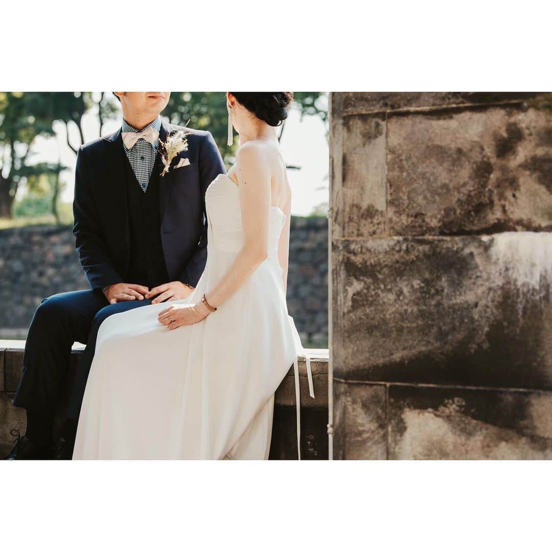 SWITCH SHOOTING PHOTO MAISONのインスタグラム：「デート中のような自然な姿を素敵に写真に残しませんか？ 思い出のあの場所で✨のびのびとゆったりと撮影📷 . 表参道 @switch.omotesando﻿ 大阪 @switch.umeda ﻿﻿ 札幌 @switch.sapporo﻿ 鹿児島 @switch.kagoshima﻿ 品川 @switch.shinagawa﻿ . #switch表参道#switchomotesando #前撮り#後撮り#ウェディングフォト#フォトウェディング#フォトスタジオ #ブライダルフォト#結婚写真#結婚式前撮り#プレ花嫁﻿#花嫁準備﻿#ブライダルヘア#ウェディングヘア#おしゃれ花嫁#ドレス試着#結婚式#日本中のプレ花嫁さんと繋がりたい#ウェディングドレス#カラードレス#タキシード#和装前撮り#色打掛#白無垢#韓国フォトウェディング#関東花嫁﻿」