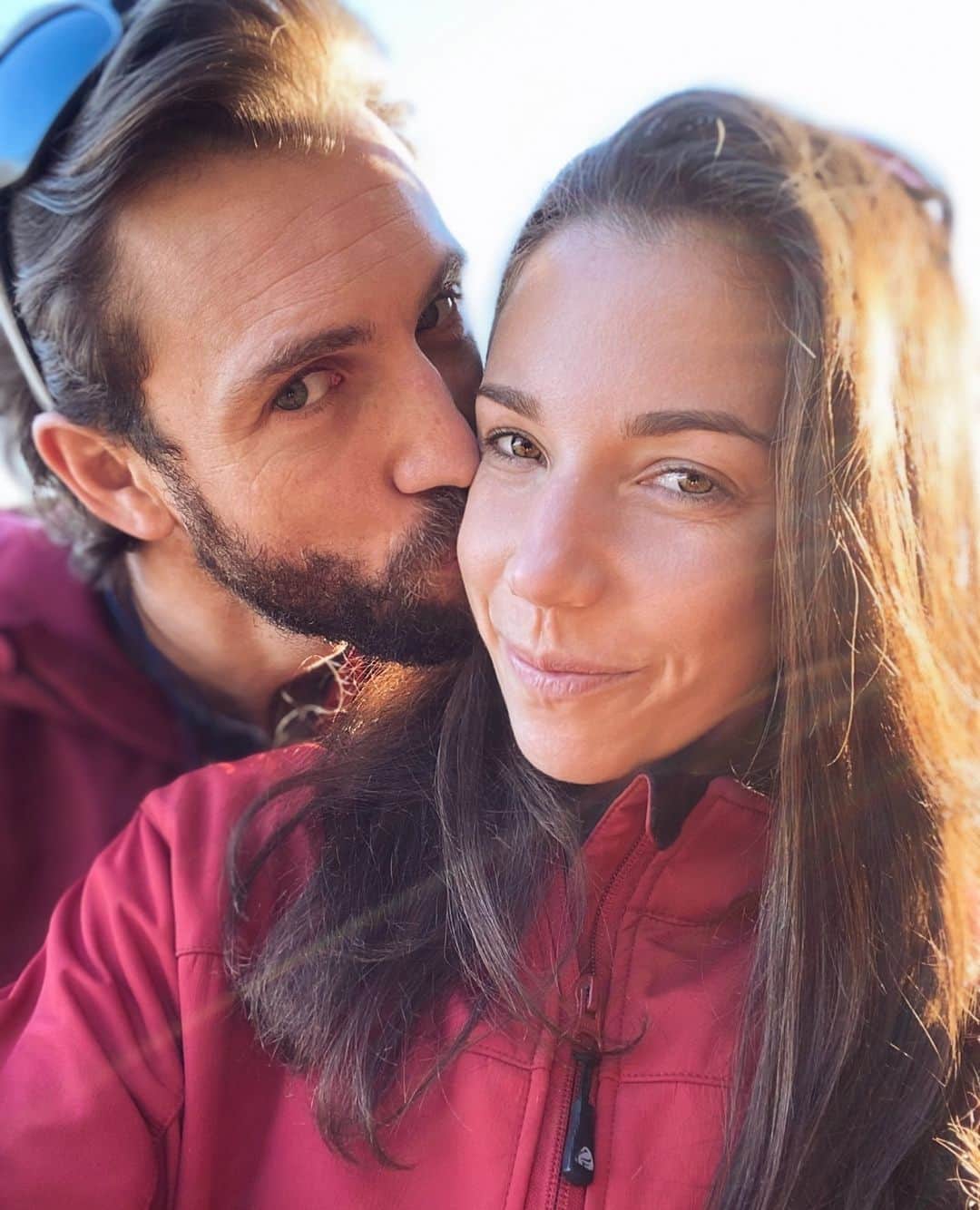 ディラン・モスコビッチのインスタグラム：「The big 3-0! Happy birthday my love! I'm so happy and grateful that we are together to celebrate the day you came into this world. Have the best day and year ahead, regardless of what life throws at you. Love you! xo」