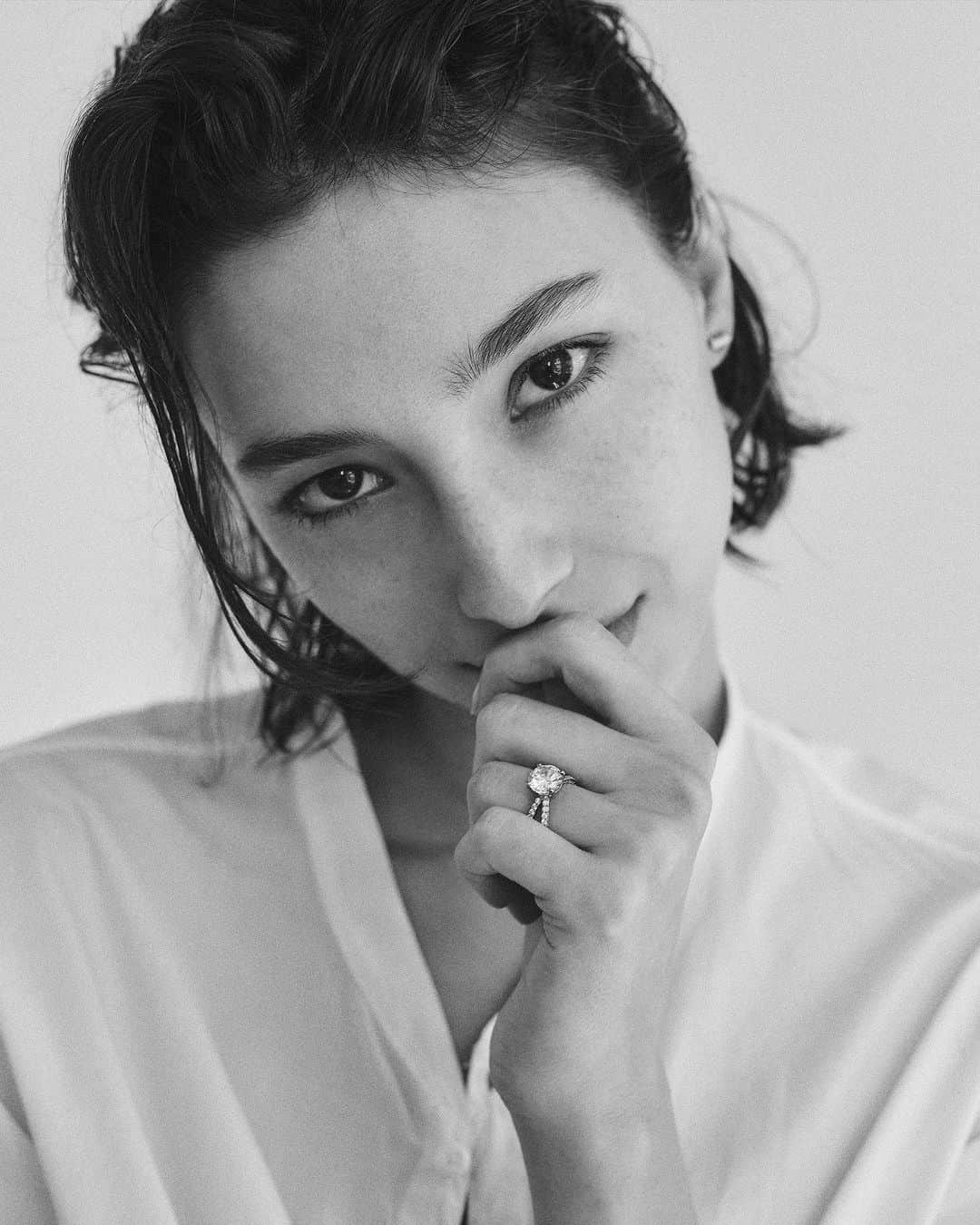 デビッドヤーマンのインスタグラム：「Elegant, timeless, radiant. What does your 💍 say about you? #DavidYurman #LinkInBio」