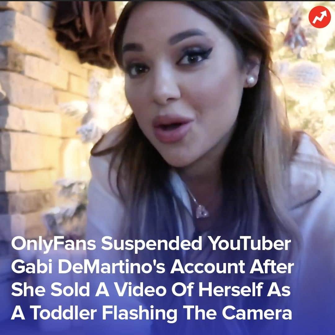 BuzzFeedさんのインスタグラム写真 - (BuzzFeedInstagram)「From @buzzfeednews: "According to multiple sources online who claim they saw the video, it was a childhood video of DeMartino flashing the camera by lifting up her skirt. The incident incited a number of serious ethical and legal concerns, with people accusing her of duping her fans and unintentionally setting them up to possess or distribute child pornography, which is a Class D felony." Read the full story in the link in bio 👆」12月4日 3時30分 - buzzfeed
