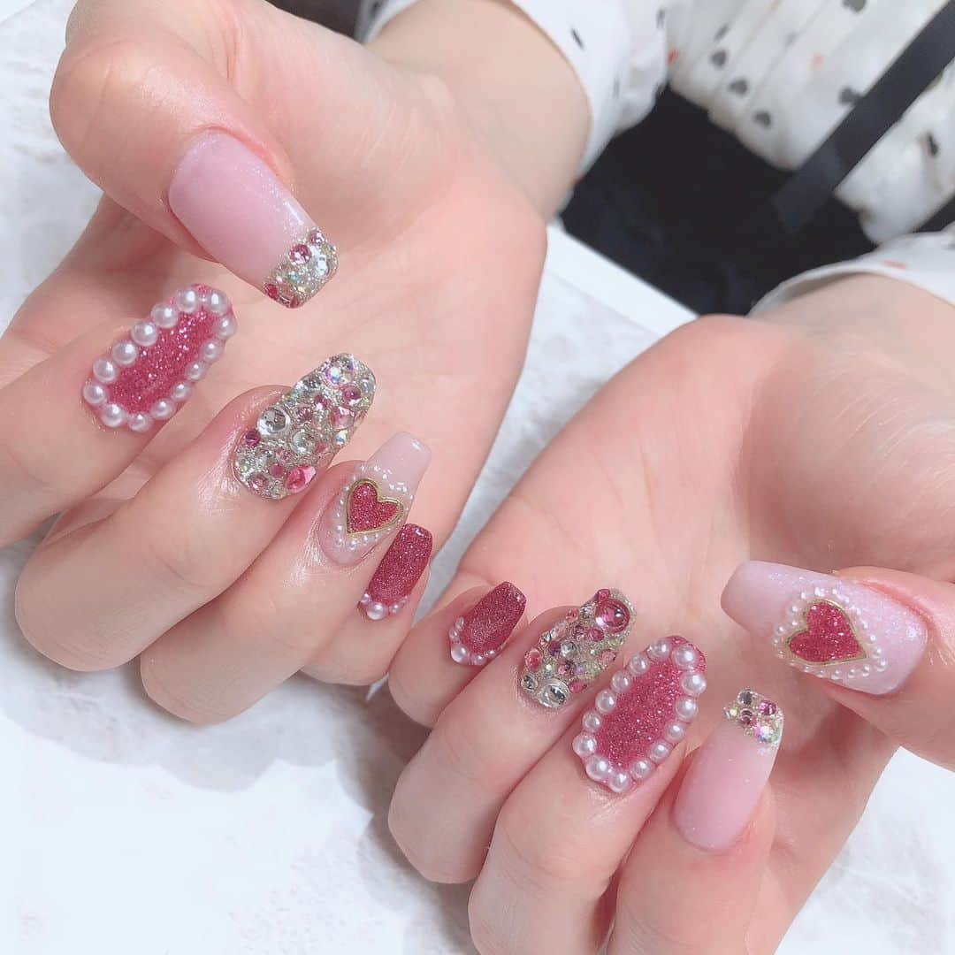 信野樹奈のインスタグラム：「あげわすれてた先月やった爪です💅」