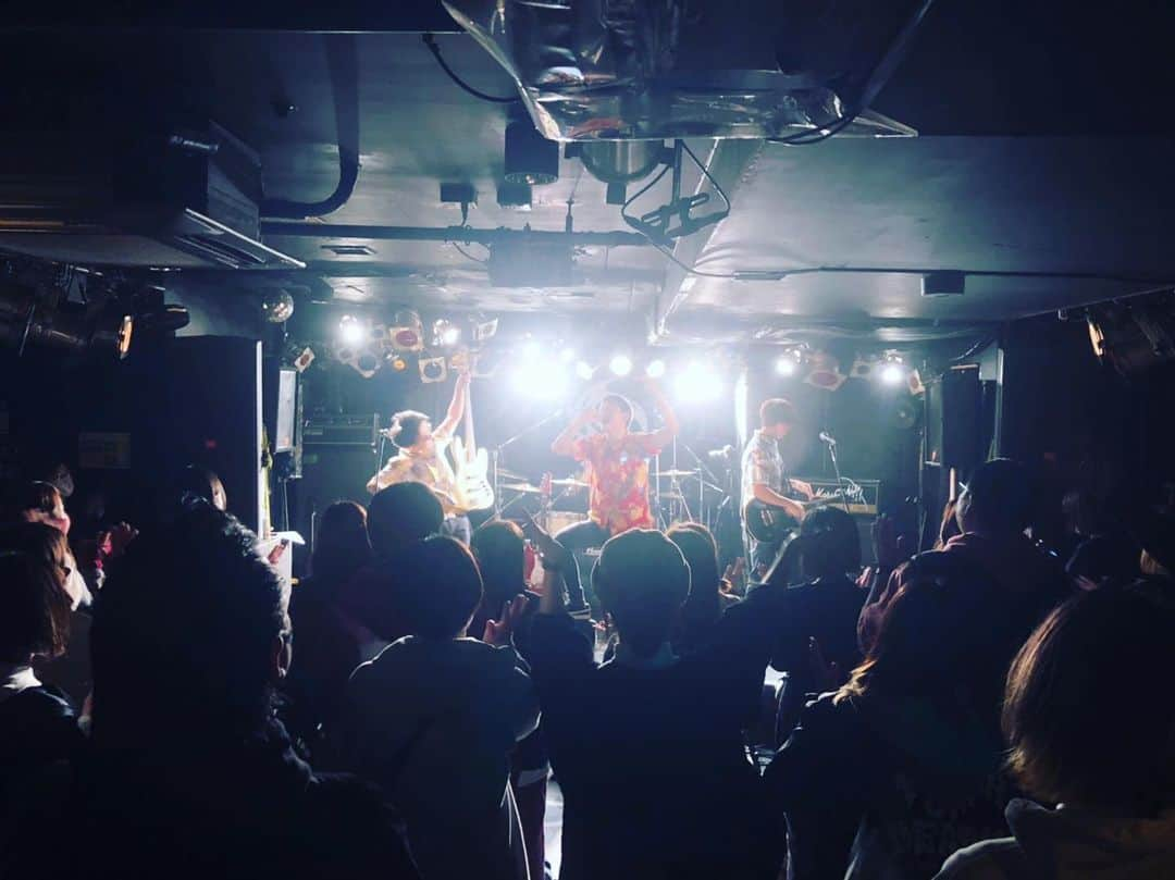 アントニー大輝さんのインスタグラム写真 - (アントニー大輝Instagram)「12/3@新宿Marble ・ ・ ・ やはり現場がイチバンなんだなと！！！ とっても幸せな1日でした！！^_^ 音楽しか勝たん！！！！ ありがとうございました！！！！  #南無阿部陀仏 #新宿marble #シャンプーズ #メメタァ #音楽 #しか勝たん」12月4日 1時04分 - daiki_namuabe_dr