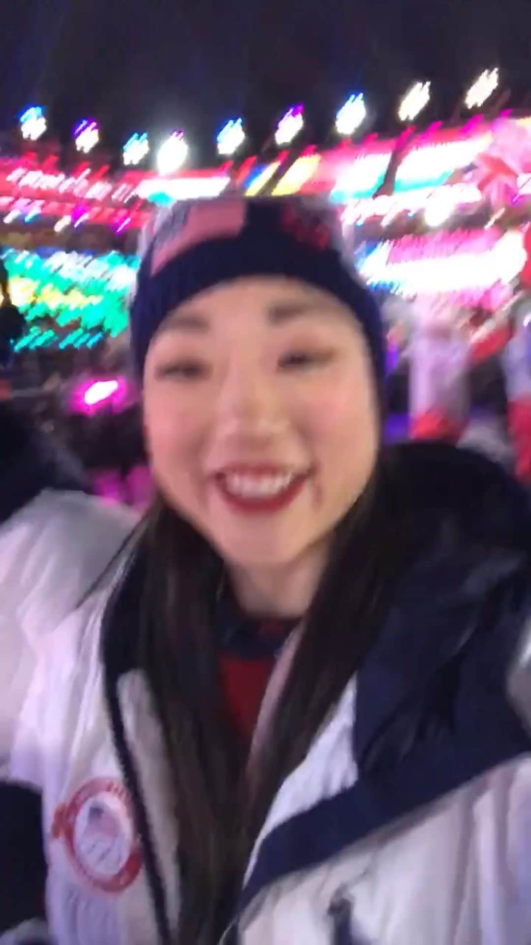 長洲未来のインスタグラム：「I felt like today was a good day to pull out this memory....this is the pure excitement, adrenaline, and joy from closing out the Olympic ceremony games. I also remember it being bitterly cold and I’m glad we had heated jackets.   💙💛🖤💚♥️」