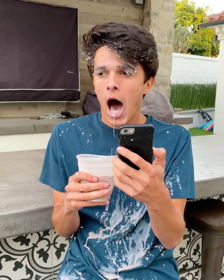 Brent Riveraのインスタグラム：「This happens every time 😭😂」