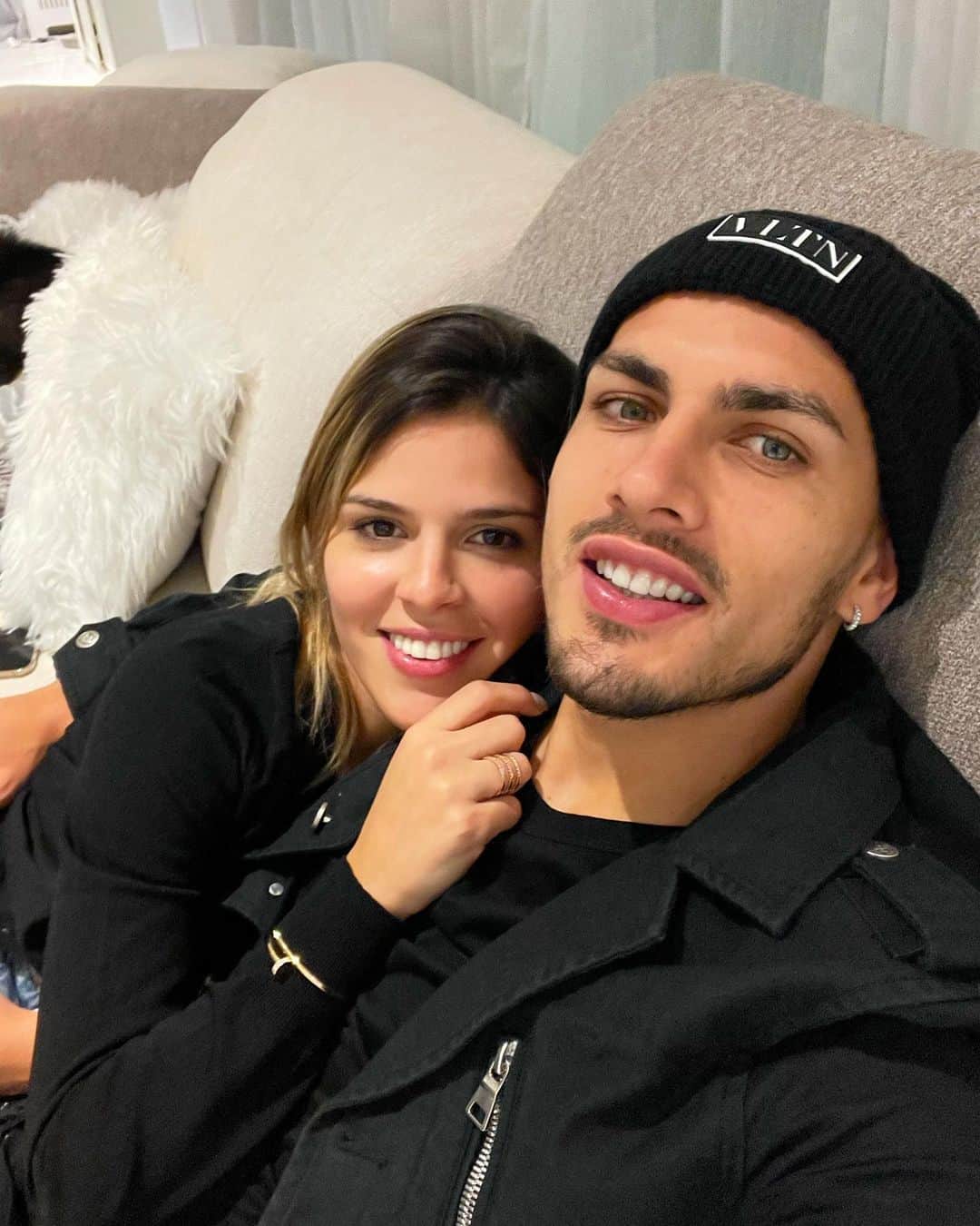のインスタグラム：「Amor mío 😍❤️」