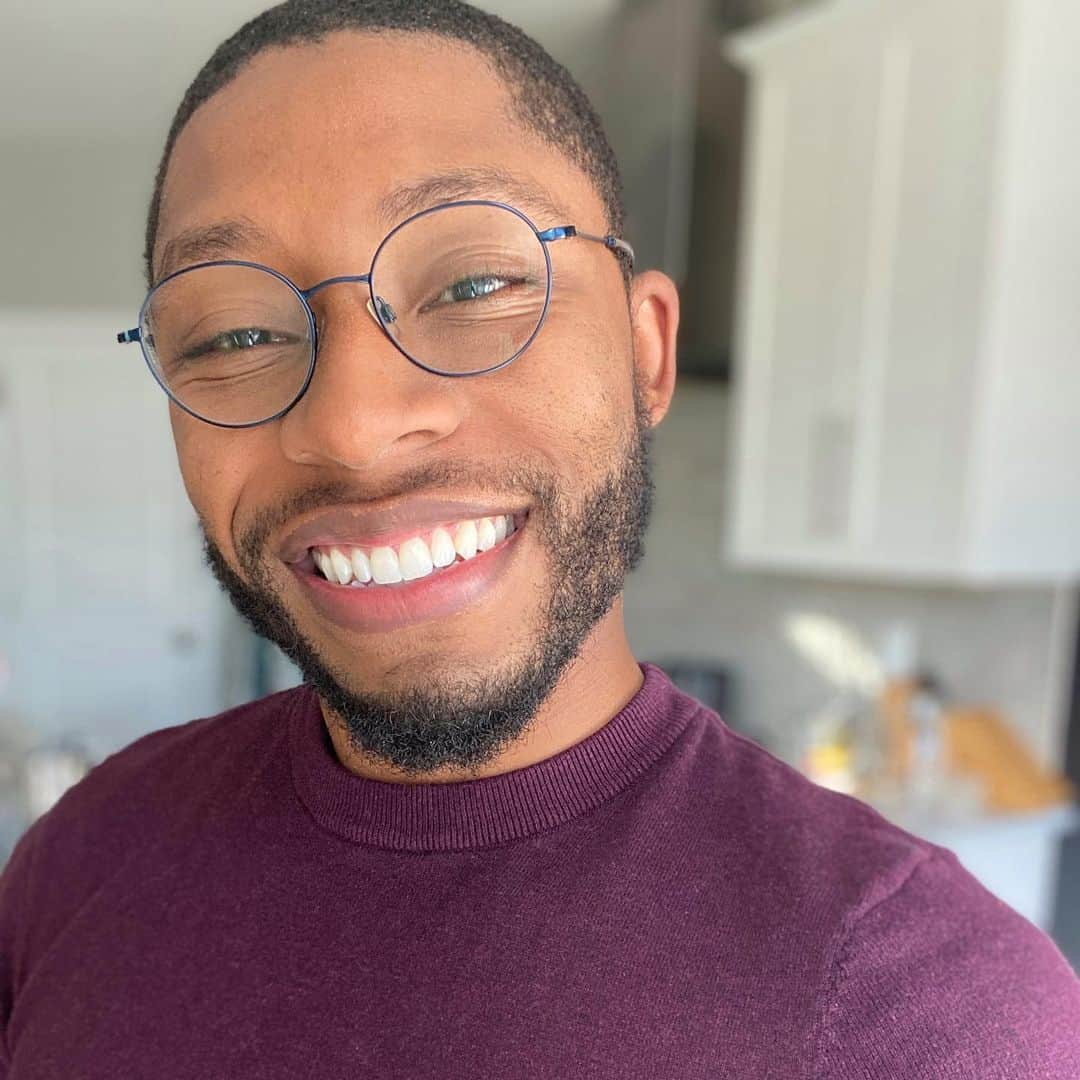 Warby Parkerのインスタグラム：「This week, #wevegotoureyeson @nasa Sr. Engineer @kennyfharris! 🤓⬇️  📍Location: Maryland  💙Passion project: I am currently working with NASA on new educational/internship programs to help develop the next amazing generation of explorers.  👓Acetate or metal frames? Acetate :)  🏆Recent win: I recently won my local election to be on the Board of Education in the county I grew up in! I am also a Science Show host for @Seeker.  🤗Can’t live without: Right now I can't live without Diapers! I recently became a father and there are no shortage of diapers in our home!」