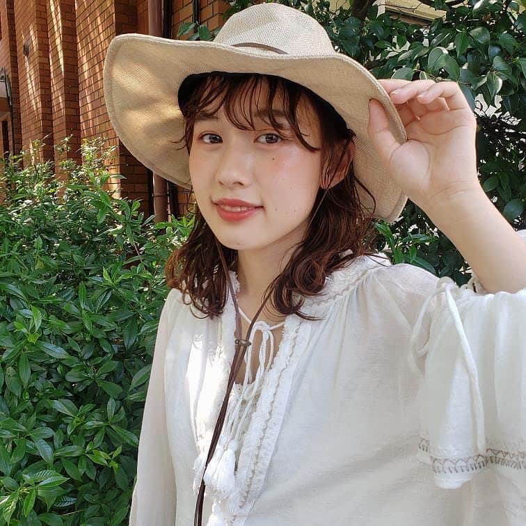 野村梨々華のインスタグラム：「﻿ ﻿ 投票できるのは…あと 4回！﻿ ファイナルイベントまで…あと 10日！﻿ ﻿ 去年セミファイナリストとして活動を終えて 今年ずっと憧れだったファイナリストに﻿なれたからには 絶対グランプリをとりたい✨💍﻿ そしてミスオブミスにでて日本一を目指したい😭✨﻿ ﻿ 私の夢と目標はとても大きく高い…﻿ 達成するには自分がどれだけ頑張れるか、﻿ そして毎日の皆さんの1票が本当に大切です😭✨﻿ ﻿ ﻿ 本日も投票よろしくお願いします！✨﻿ ﻿ ﻿ ﻿  #関西サロンモデル #関西サロン #関西サロモ #撮影モデル #サロン撮影 #サロンモデル #サロモ #秋コーデ  #ブラウンカラー #オレンジメイク #秋服 #彼女感 #ミスキャンパス #ミスキャン #ミスコン #ミスコンファイナリスト #ヘアアレンジ #ヘアカラー #ヘアスタイル #ピンクベージュ #ピンクブラウン  #低身長コーデ #低身長女子 #低身長ファッション #シンプルコーデ  #アレンジヘア #バイオレットカラー ﻿ ﻿ ﻿」