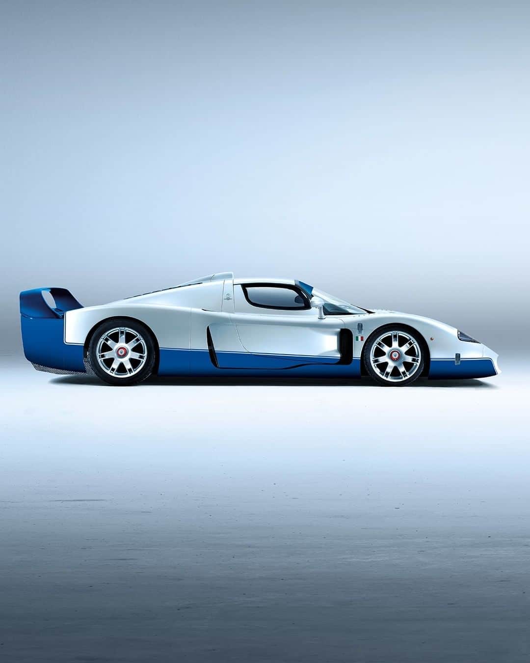 のインスタグラム：「From its name to its design. The MC20 is inspired by the multi-championship-winning MC12. MC20. The First of its Kind. https://www.maserati.com/jp/ja/models/mc20 #MaseratiMC20 #maserati」