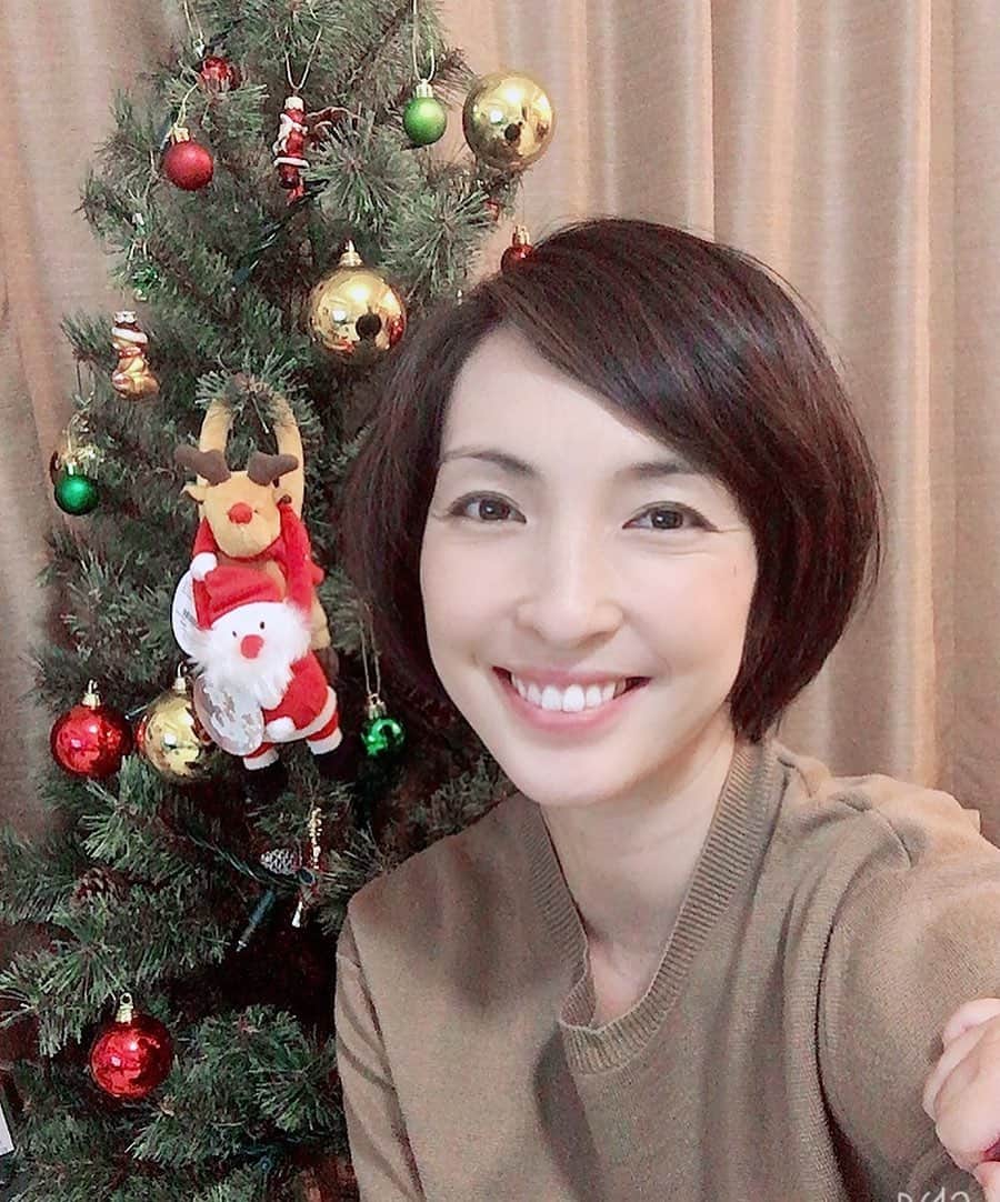 蒲生麻由のインスタグラム：「出演のお知らせです💡﻿ 今夜19時〜OAする、﻿ 『突破ファイル　2時間SP』の﻿ ▼救出〜高度1万メートルの救命救急！﻿ 機内で原因不明の病に襲われた少女の命を救え！﻿ の再現VTRにちょこっと出演しています。﻿ お時間ある方、是非チェックしてください😊﻿ ﻿ #突破ファイル #再現ドラマ #出演情報 #蒲生麻由 #ca役」