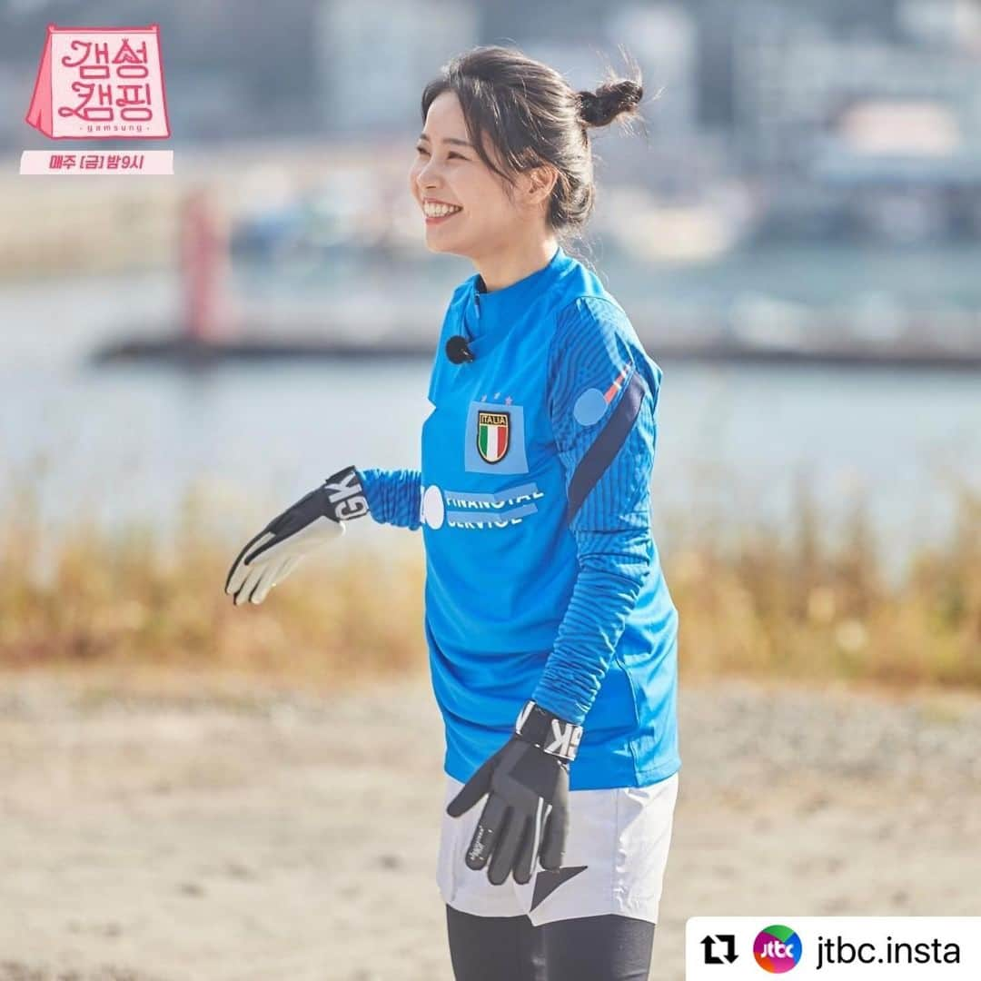 Mamamooさんのインスタグラム写真 - (MamamooInstagram)「. #Repost @jtbc.insta with @make_repost ・・・ 삼척에서 만나는 이딸리아 갬성👩‍🍳 갬성캠핑과 같이 겨울 맞이하러 출발!  내일 밤 9시 #갬성캠핑 떠나요!」12月3日 17時34分 - mamamoo_official