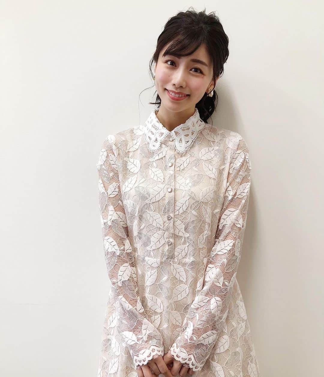 伊藤京子さんのインスタグラム写真 - (伊藤京子Instagram)「. 衣装は#wildlily さんでした👗 笠松競馬8,9レースはどちらも接戦！ 見応えあり、結果をお伝えするのもドキドキしちゃいました😂 早く色々落ち着いてレースを間近で見たいなぁ🐎 . #競馬#競馬予想#競馬女子#グリーンチャンネル#地方競馬#笠松競馬#地方競馬予想 #グリーンチャンネル#セントフォース#キャスター#フリーアナウンサー#伊藤京子#衣装#衣装提供」12月3日 17時28分 - kyoko_ito1128