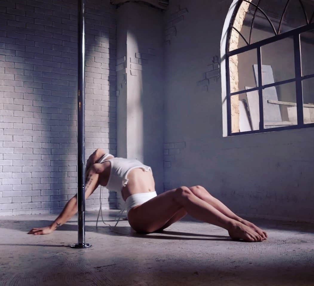 poledancer RYOTAさんのインスタグラム写真 - (poledancer RYOTAInstagram)「🌚🌝」12月3日 18時10分 - kogepiii