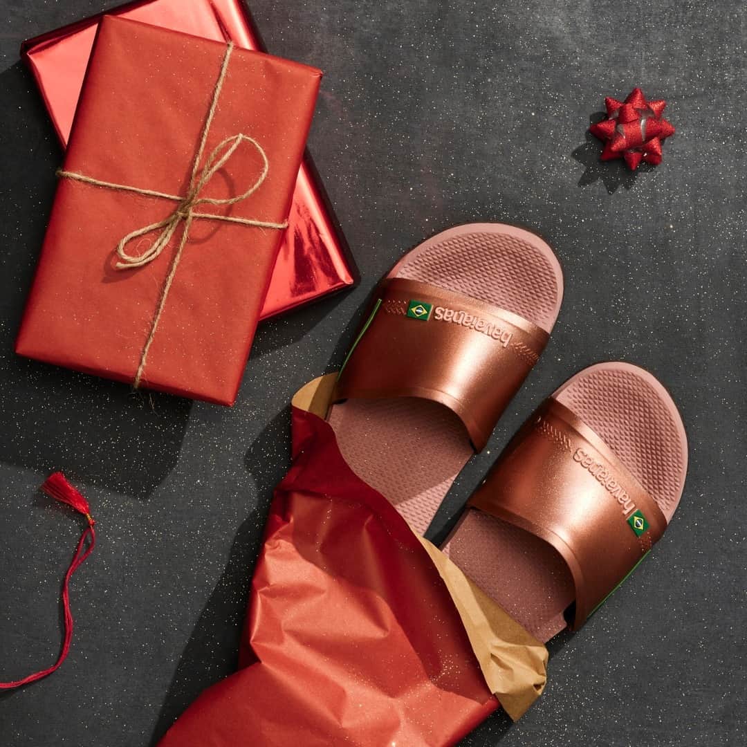 Havaianas Europeのインスタグラム：「🌟 For the #gym, pool or simply at #home, our slides are the perfect match #Xmas #Gift」