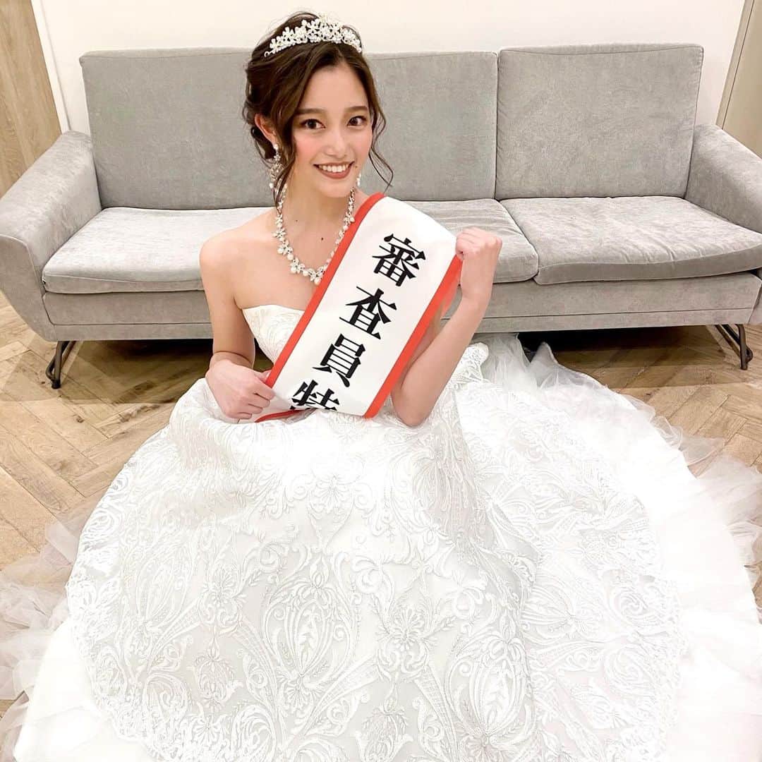 篠りさ子さんのインスタグラム写真 - (篠りさ子Instagram)「たくさんのメッセージありがとうございました💍  SNSアカウントについてですが、残してゆる〜く更新しようと思っています！これからも応援する、と言ってくださった方々、本当にありがとうございます🤍よろしくお願いします🕊  #ミス慶應#ミス慶應2020」12月3日 18時54分 - risako_shino