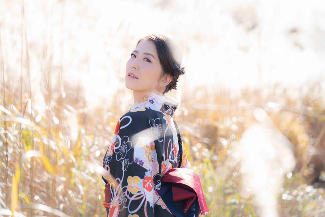 木下凜々子さんのインスタグラム写真 - (木下凜々子Instagram)「体調に気をつけてお過ごしください。#すすき草原 #箱根　#旅行#着物#kimono #date #travelphotography #today」12月3日 19時02分 - ririko_kinosita