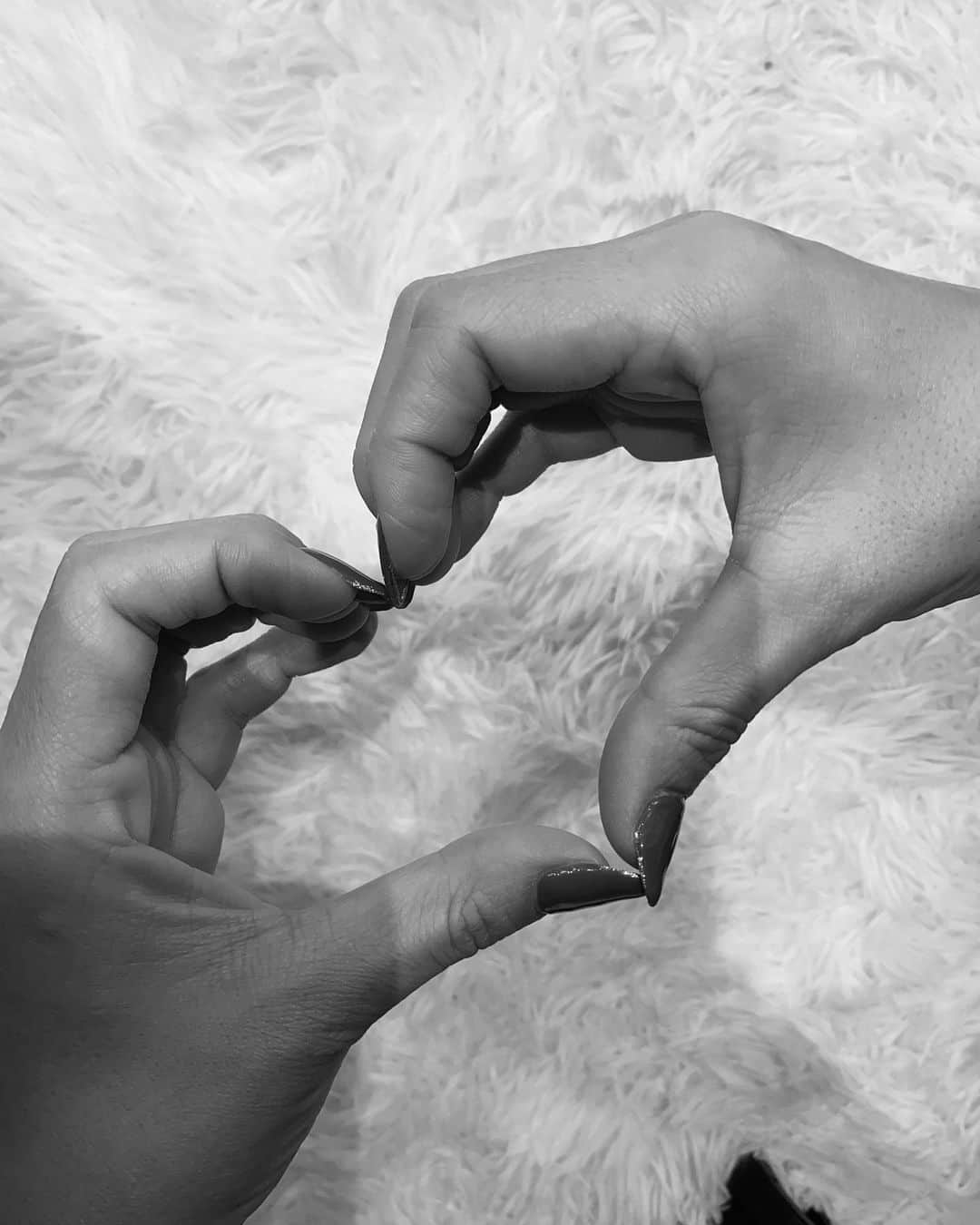 仁科仁美のインスタグラム：「お久しぶりです。 お元気ですか？  母になり、早５年。Instagramは友達のや色々な物の情報を得る為によく見ていて…私もなんか載せたりしたいという気持ちが出てきた為、たーまに、のんびり、子供との事や日常などを載せていこうかなと思います。 お暇な方はお付き合いくださいませ。  仁科仁美」