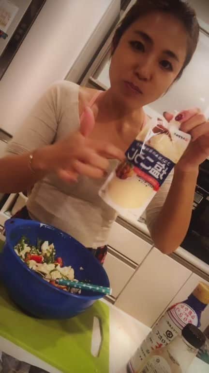 なーみのインスタグラム：「。 塩麹がいいかんじ☺️ お付き合いありがとー♡」