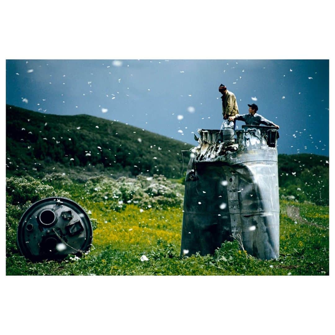 Magnum Photosさんのインスタグラム写真 - (Magnum PhotosInstagram)「@jonasbendiksen explores the making of the cover-image from his 2006 book, Satellites, the culmination of several years travelling across the southern borderlands of the former USSR.⁠ .⁠ Read the full story on the making of Jonas Bendiksen’s ‘Crashed Satellite’ at the link in bio. ⁠ .⁠ © @jonasbendiksen/Magnum Photos⁠ .⁠ PHOTO: Villagers collecting scrap from a crashed spacecraft, surrounded by thousands of white butterflies. Environmentalists fear for the region's future due to the toxic rocket fuel. Altai Territory. Russia. 2000.」12月3日 19時45分 - magnumphotos
