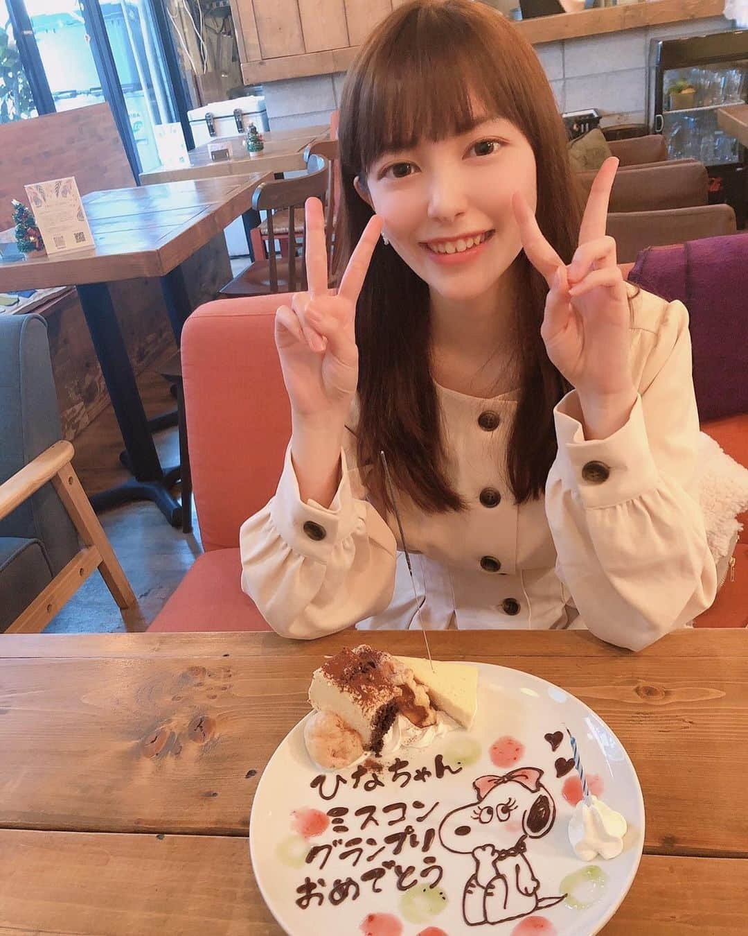 福井姫奈さんのインスタグラム写真 - (福井姫奈Instagram)「今日は先輩とご飯を食べに行きました〜🤍お久しぶりに会えるのを楽しみにしていたら、 まさかの可愛すぎるプレートまで用意してくれていて、、嬉しすぎた😭🤍  2枚目はエビとアボカドのトマトリゾット🦐🥑アボカドがめっちゃゴロゴロ入っていて最高でした🤤 ごちそうさまでした！！  #渋谷#リゾット#スイーツ#スヌーピーフレンズ #サロンモデル#サロモ#サロモ募集#関東サロモ#関西サロモ#美容院#被写体」12月3日 19時39分 - hina__.1223