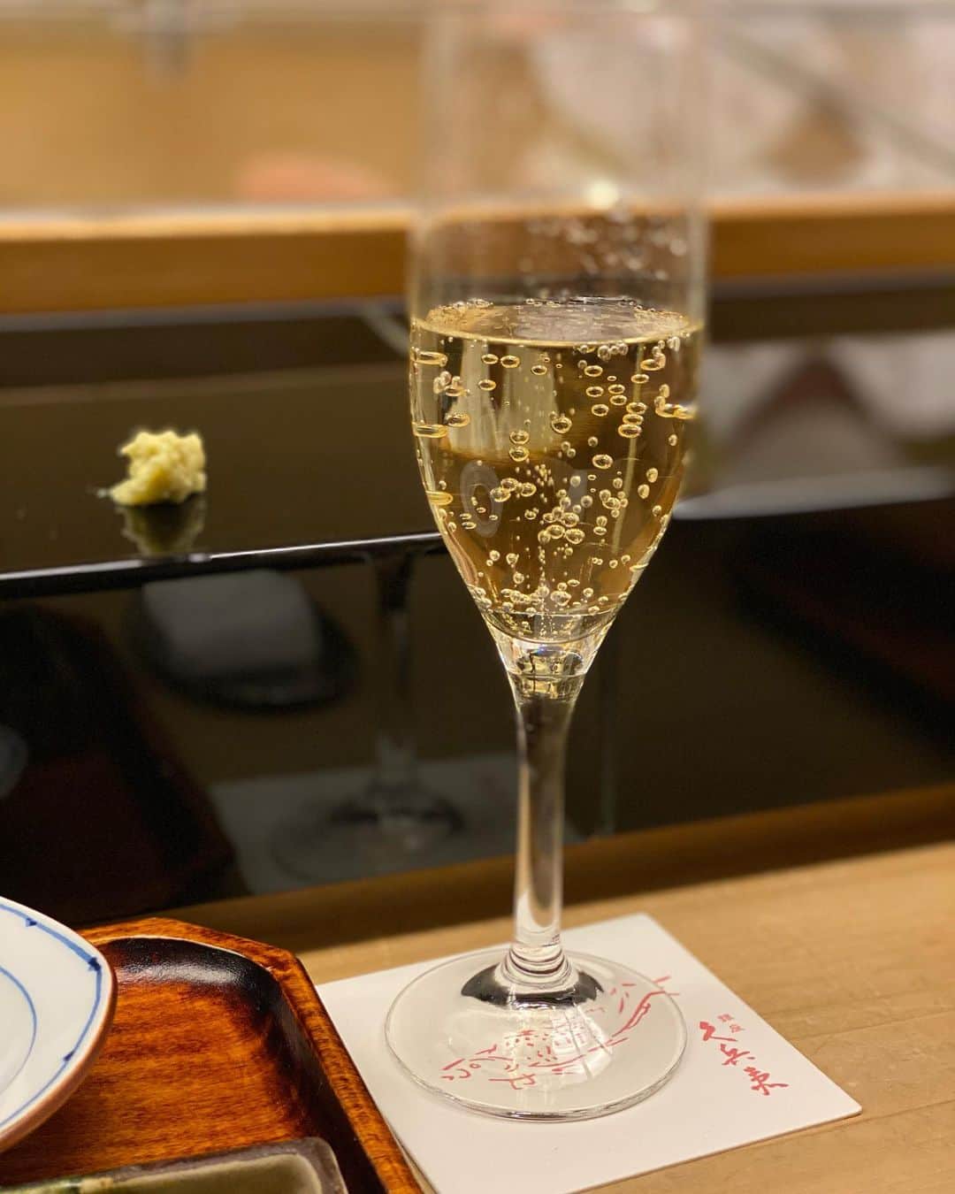 ImotoEtsuyo さんのインスタグラム写真 - (ImotoEtsuyo Instagram)「先日の　#満月の夜  美味しいお鮨を 頂きました。 #満月  #久兵衛  #お鮨  #ご馳走様でした  #gourmet  #東京グルメ #champagne  #シャンパーニュ大好き  #ローランペリエ #白子好き」12月3日 19時44分 - bisuhada