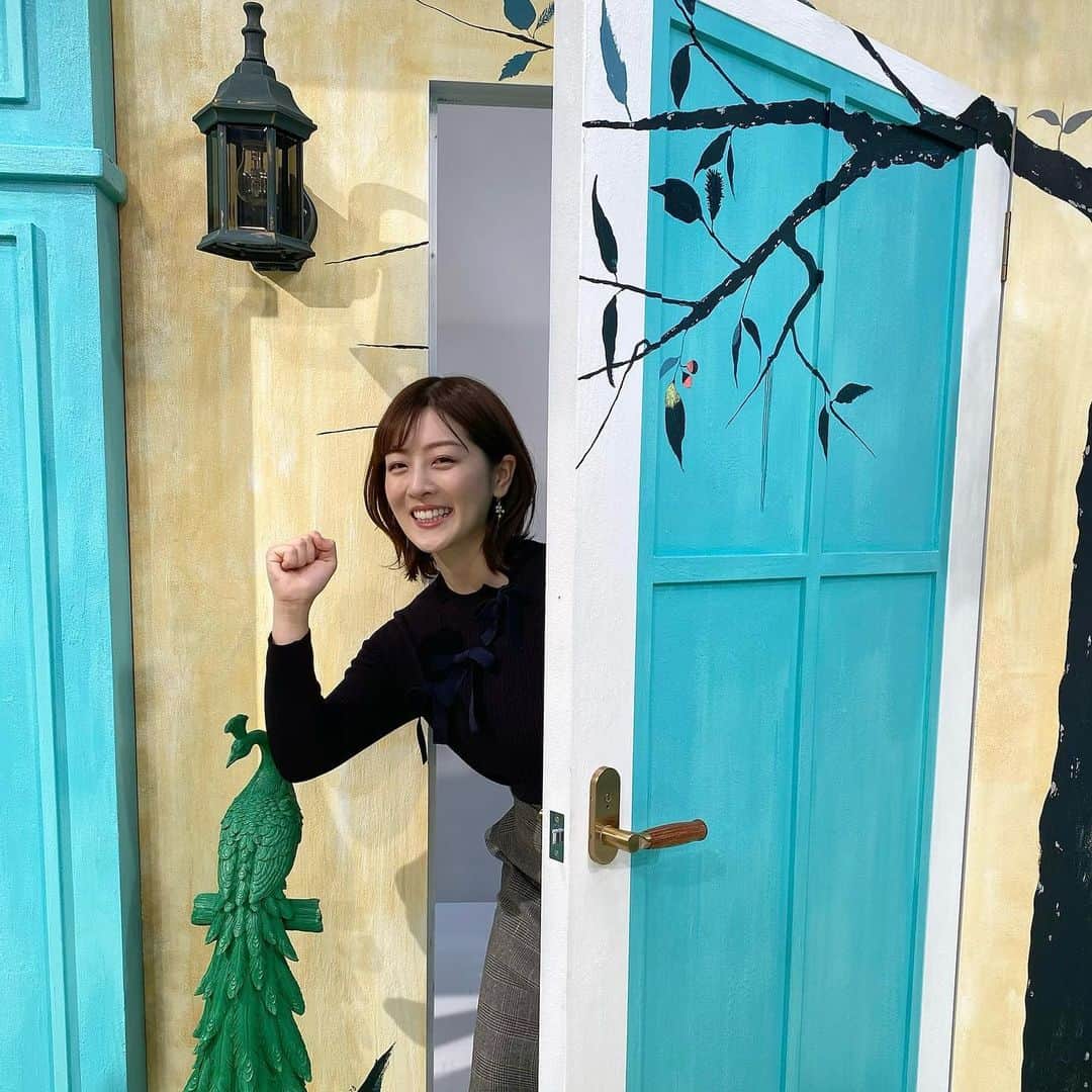 中村秀香のインスタグラム：「今朝は #すまたん  ありがとうございました🙇‍♀️  明日の #すまたん には #阪神タイガース の #秋山拓巳 投手がゲストに✨ 番組では質問を大募集しているそうです！  #すまたんスポーツ をつけて投稿お願いします😊 @sumatansports.ytv」