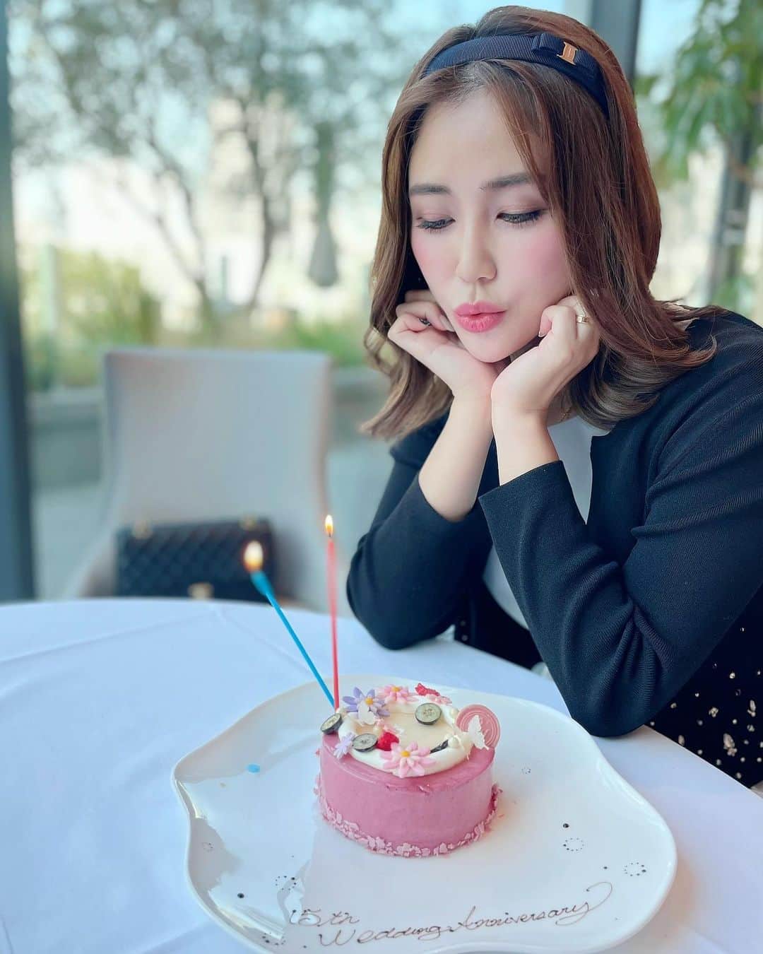 星読みプリンセス・エリ様さんのインスタグラム写真 - (星読みプリンセス・エリ様Instagram)「先月のことになりますが﻿ 15回目の結婚記念日をお祝いしました🥂﻿ ﻿ ﻿ 20歳で結婚し、21歳・23歳で子ども達を出産し﻿ あっという間に15年が経ち35歳に。﻿ ﻿ 時が経つのは早いなぁ🙄﻿ ﻿ ﻿ ﻿ #結婚記念日#いい夫婦の日﻿ #結婚15周年#15回目の結婚記念日﻿ #30代夫婦#フィリップミル﻿ #philippemille #philippemilletokyo﻿ #六本木 #ミッドタウン六本木 @philippemille_tokyo」12月3日 20時26分 - eri.princessmind