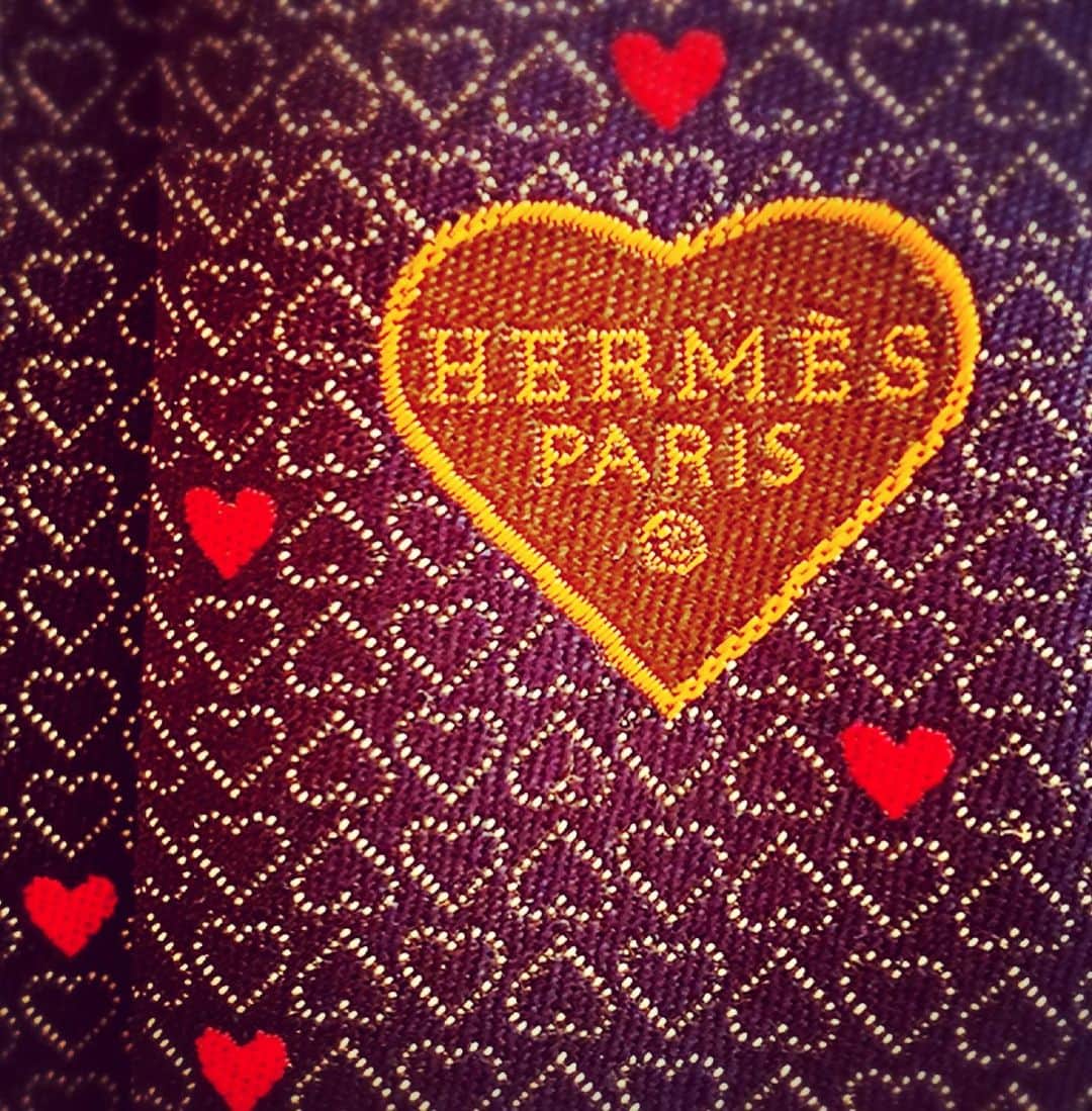 祐真朋樹さんのインスタグラム写真 - (祐真朋樹Instagram)「Hermèsの 展示会へ行って来ました。 サボ欲しい  @hermes  @stsukezane」12月3日 21時16分 - stsukezane