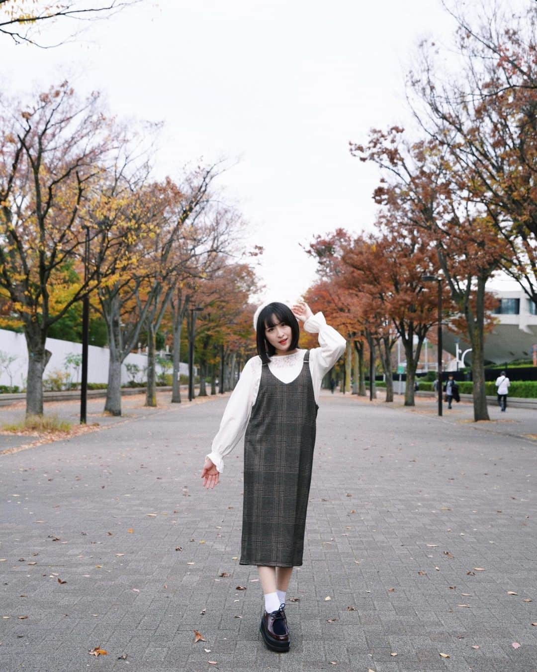 川本紗矢さんのインスタグラム写真 - (川本紗矢Instagram)「🍂🍁🍃 . #秋 #秋コーデ #紅葉 #オフショット」12月3日 21時30分 - sayaya_38