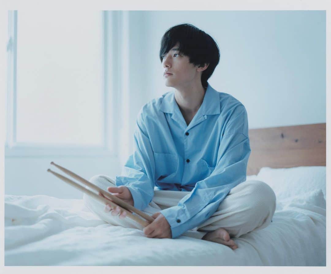 のインスタグラム：「現在発売中の『ViVi』一月号の"Tokyo boy cam"に起用していただいてます！  良ければ是非🙃 #vivi #tokyoboycam」