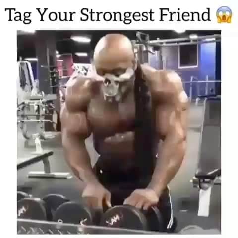 カイ・グリーンのインスタグラム：「Tag your strongest friend 💪🏾💪🏾💪🏾」