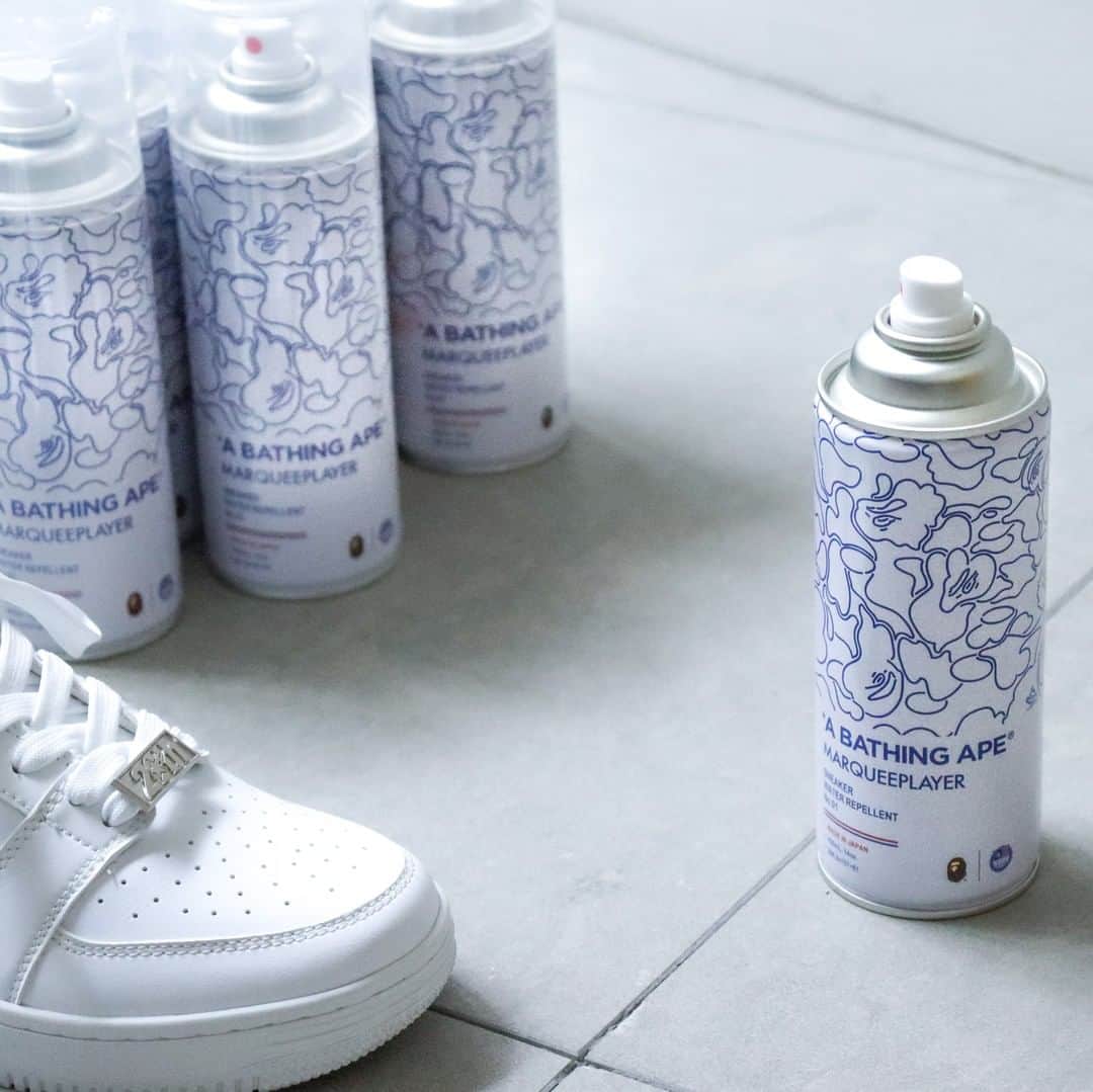 ア ベイシング エイプさんのインスタグラム写真 - (ア ベイシング エイプInstagram)「A BATHING APE® and MARQUEE PLAYER are collaborating for the first time.  MARQUEE PLAYER, a Tokyo based brand, was launched in 2015 with the goal of providing a comfortable sneaker lifestyle for all sneaker wearers around the world. The BAPE® CAMO-lined packaging is a clean image, and the two brands' identities are reflected in the cleanliness of the packaging. A design that you can feel.  This collaboration will go on sale on Saturday, December 5.  @marquee_player  #bape #abathingape #bapesta」12月3日 22時00分 - bape_japan