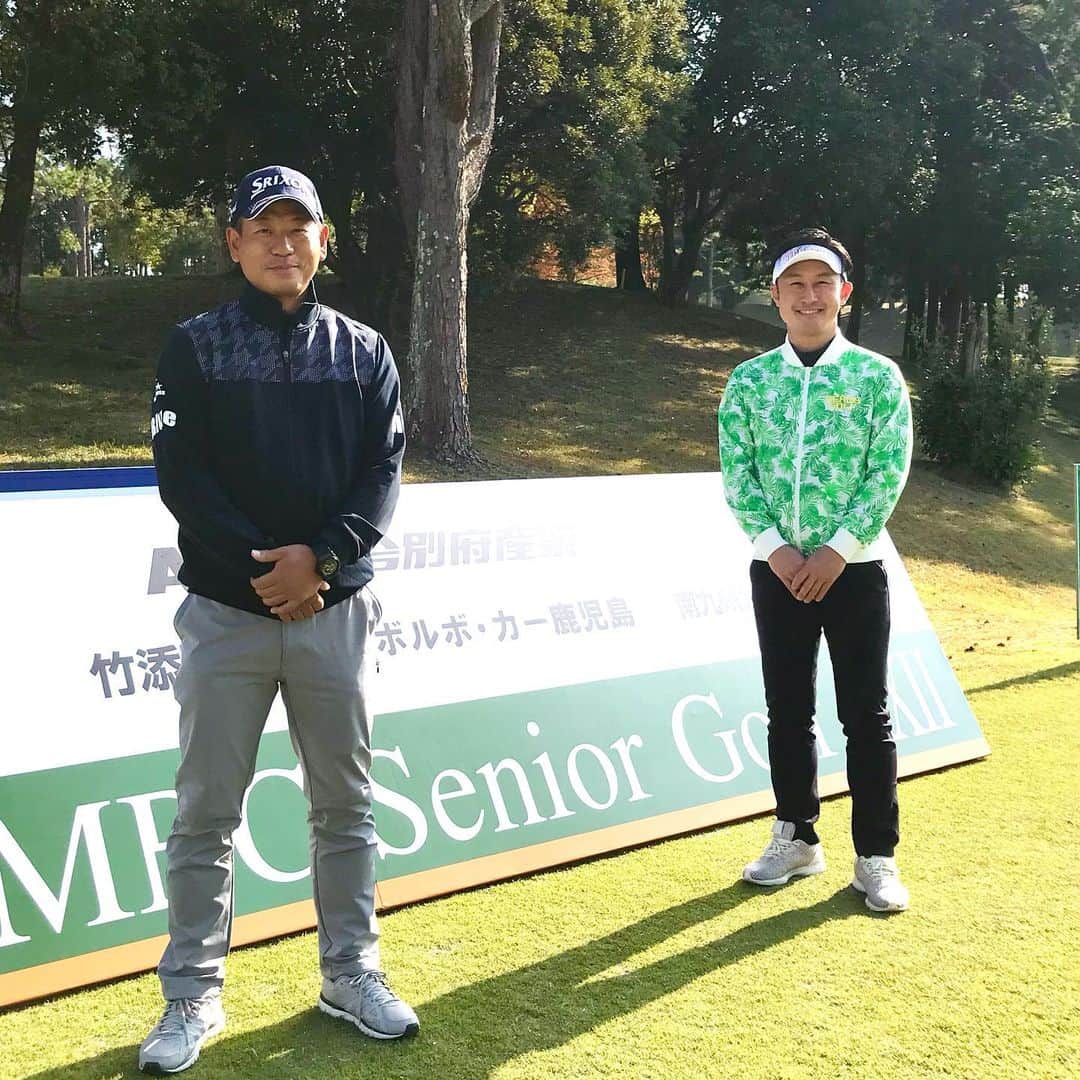下山英哉さんのインスタグラム写真 - (下山英哉Instagram)「正月特番の収録⛳️  宮下進一プロに コースの攻略法を伺いました😊  プライベートでも参考にします^_^  MBCシニアゴルフは 2021年1月3日 あさ6時45分から放送！  #mbcシニアゴルフ  #南九州カントリークラブ #宮下進一 プロ #mbctv #mbcテレビ #下山英哉 #kagoshima #golf #golfstgram」12月3日 22時07分 - shimoyama.hideya