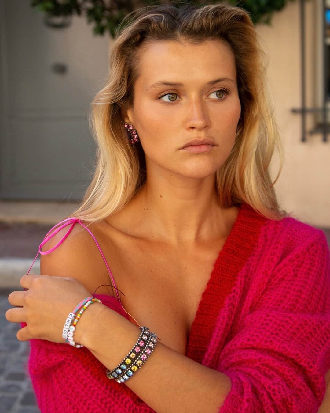 ダニジョーのインスタグラム：「Pretty in Pink 🍓 @chloelecareux in the Sorbet tie strap slip, Magenta cropped sweater + #armparty」
