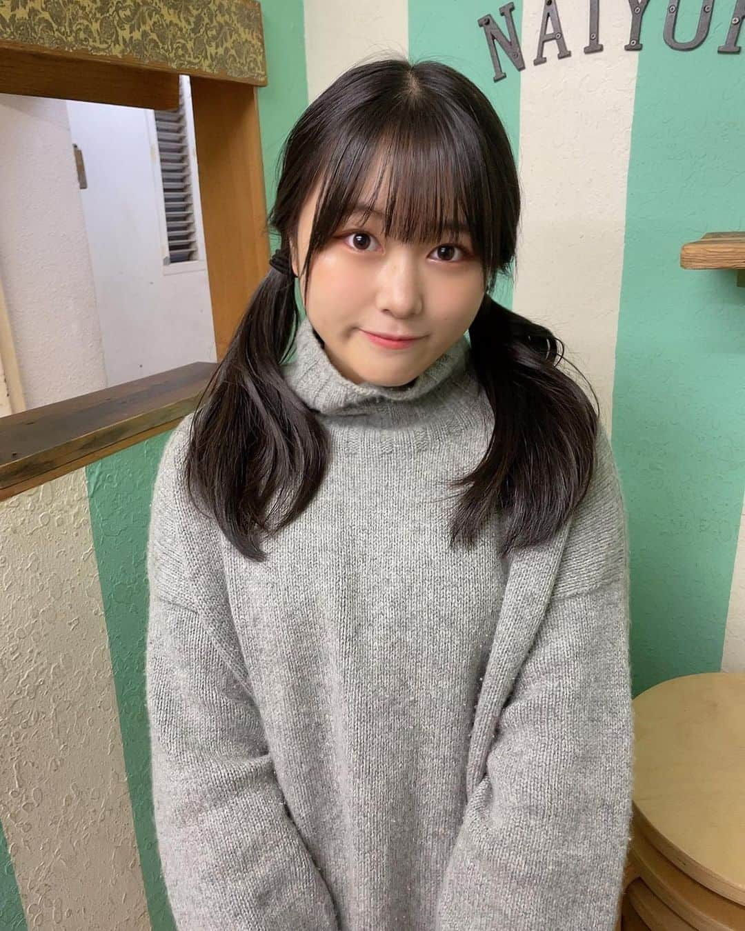 島崎友莉亜さんのインスタグラム写真 - (島崎友莉亜Instagram)「⚡︎⚡︎  ROKUDEMO NAIYORU  ライブハウスってfunkyで好きです🥊🥊  #下北沢ろくでもない夜 #下北沢 #ライブハウス #ゆりコーデ #尖ってるから足を出すんだよ」12月3日 22時40分 - yuria_shimazaki_uug2ki