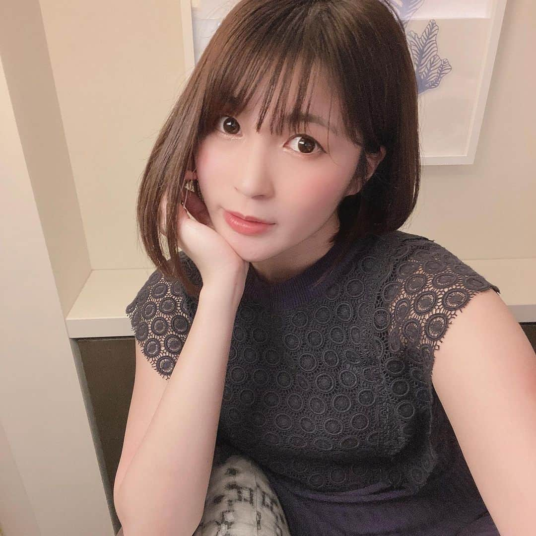 藤本有紀美のインスタグラム：「🍇色のワンピースお気に入りでございます💜」