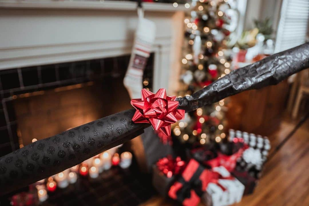 アブガルシアさんのインスタグラム写真 - (アブガルシアInstagram)「For day 2 of our 12 Days of Giveaways you nutcrackers voted on the WINCH series Deep Diving Crankbait rod. Tag 3 friends in the comment section for a chance to win! After 24 hours the winner of this contest will be announced HERE:   CONTEST CLOSED  WINNER: @coby._.thompson   How it works:  1) Head over to our story and VOTE on which gift you want to open. 2) Check back the next morning to see which gift was voted for and ENTER the giveaway! 3) Check back DAILY for NEW presents to vote on via stories and new chances to win gifts chosen by you all!    Rules:  1) To enter the giveaway, just tag 3 friends in the comment section! 2) Each contestant is limited to one entry (comment) per giveaway 3) Winner will be announced after 24 hours of each giveaway. The winner will be listed in the image caption on each separate giveaway post. 4) This giveaway is in no way sponsored, endorsed, or administer by, or associated with Instagram.  #AbuGarcia #HappyHolidays」12月3日 22時38分 - abugarcia_fishing