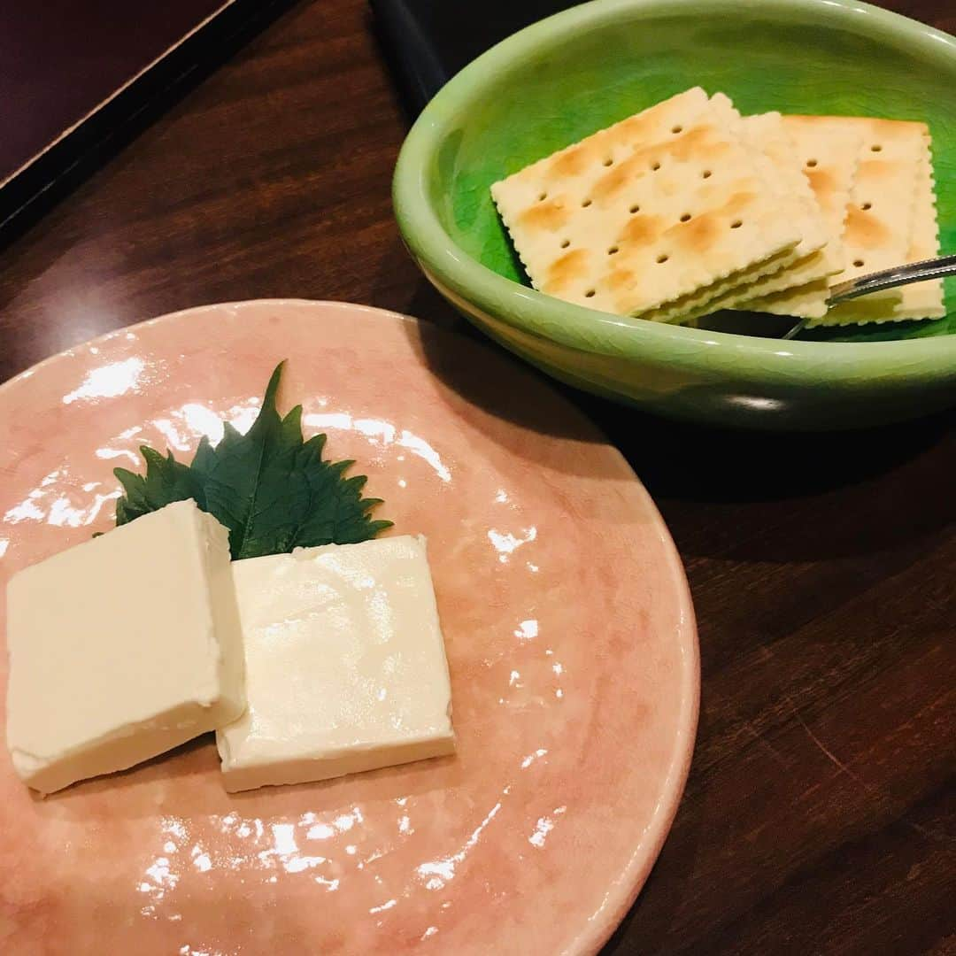 Q太郎さんのインスタグラム写真 - (Q太郎Instagram)「#さいたま市#浦和区#elan#エラン#仕事前に#食事#海鮮#居酒屋#松茸の土鍋ご飯#生牡蠣#鰆の西京焼き#白子ポン酢#クリームチーズの粕漬け#お刺身の盛り合わせ」12月3日 22時52分 - qtaro.jun